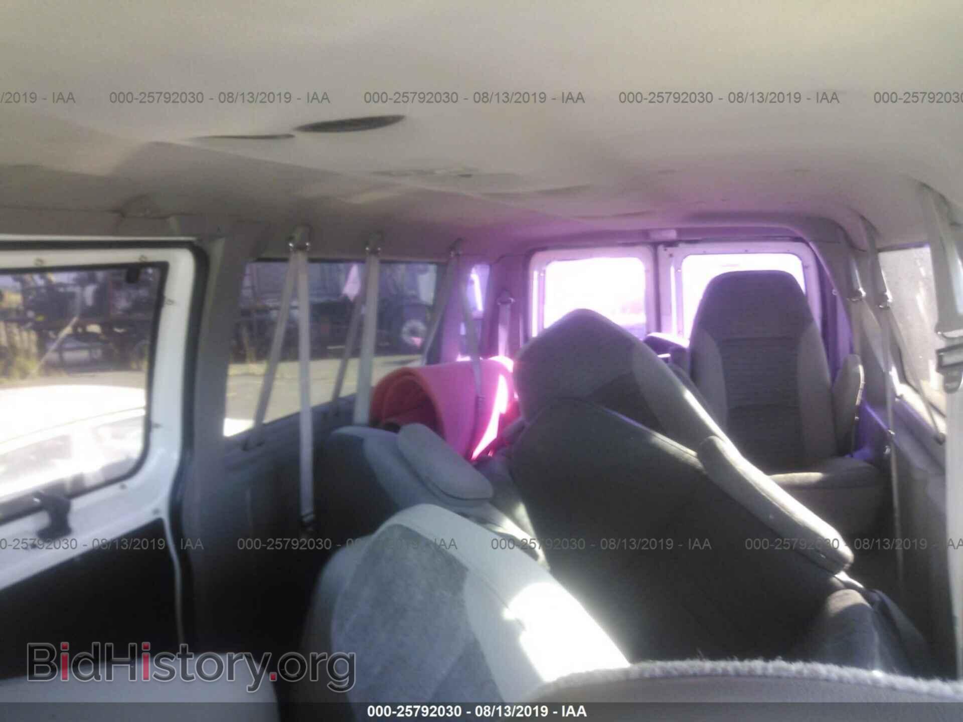 2000 FORD ECONOLINE - VIN: 1FBSS31L3YHB84476 - Фото 8