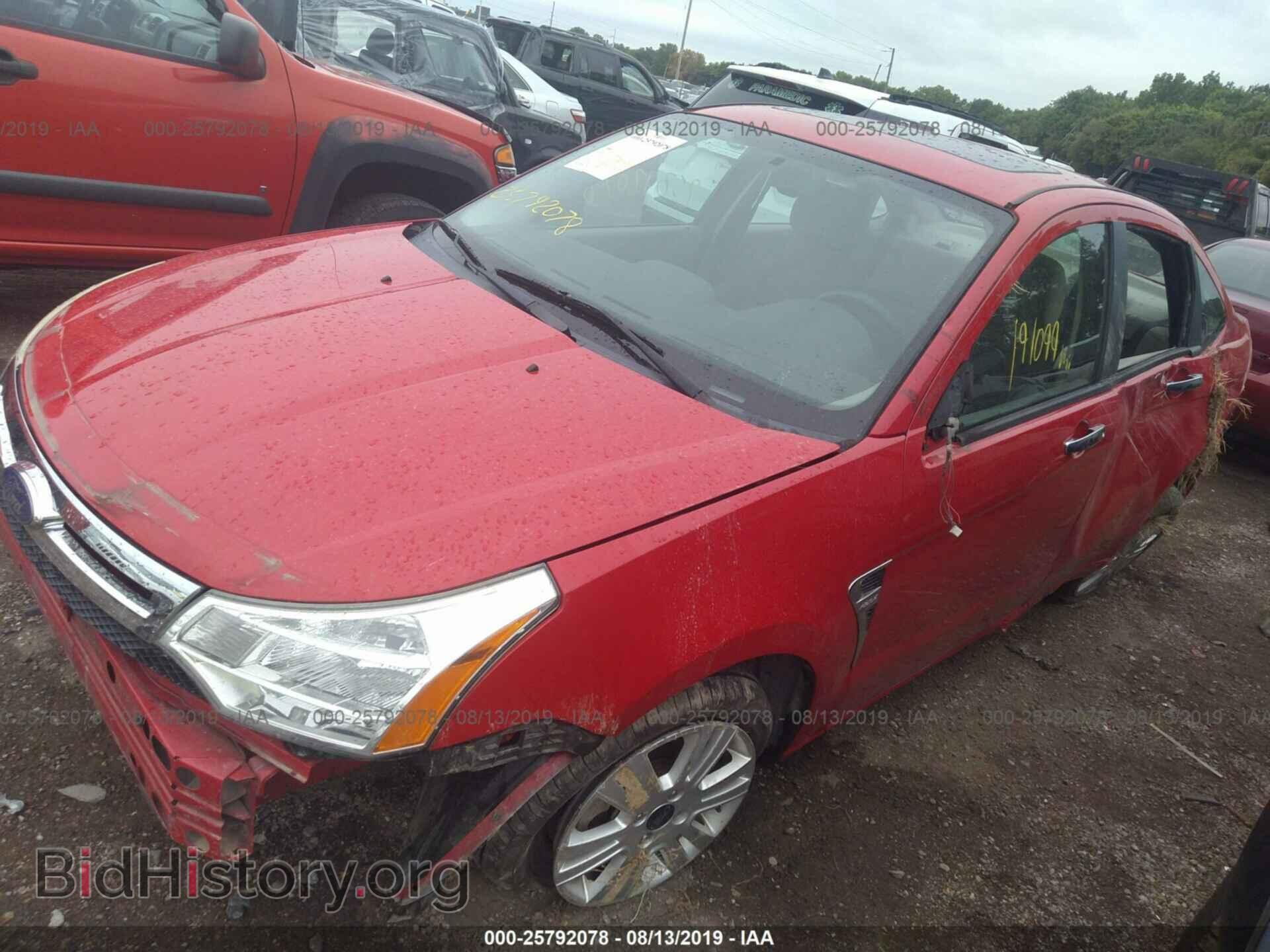 2008 FORD FOCUS - VIN: 1FAHP35N38W212460 - Фото 2