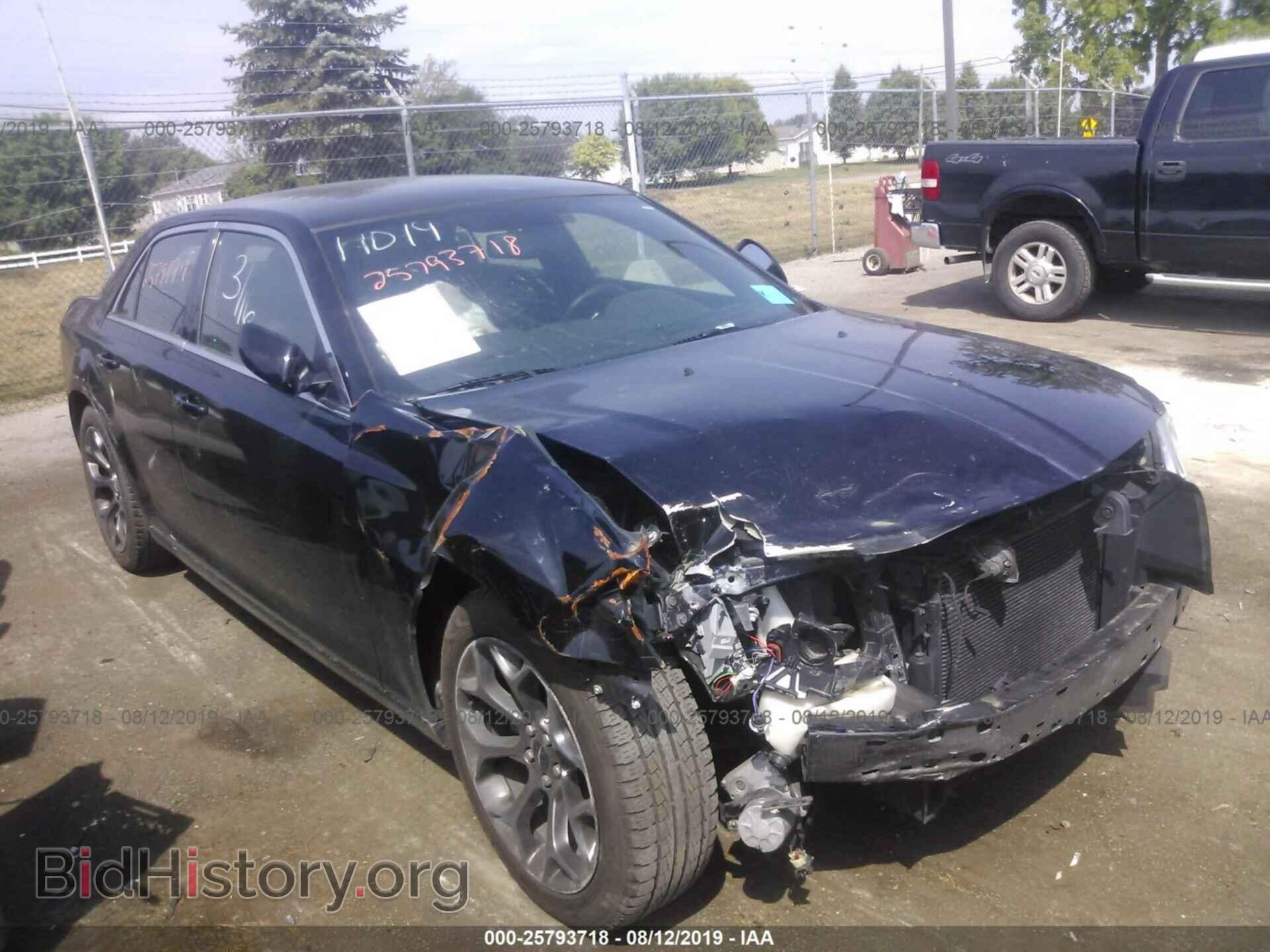 Фотография 2C3CCAAG4EH322945 - CHRYSLER 300 2014