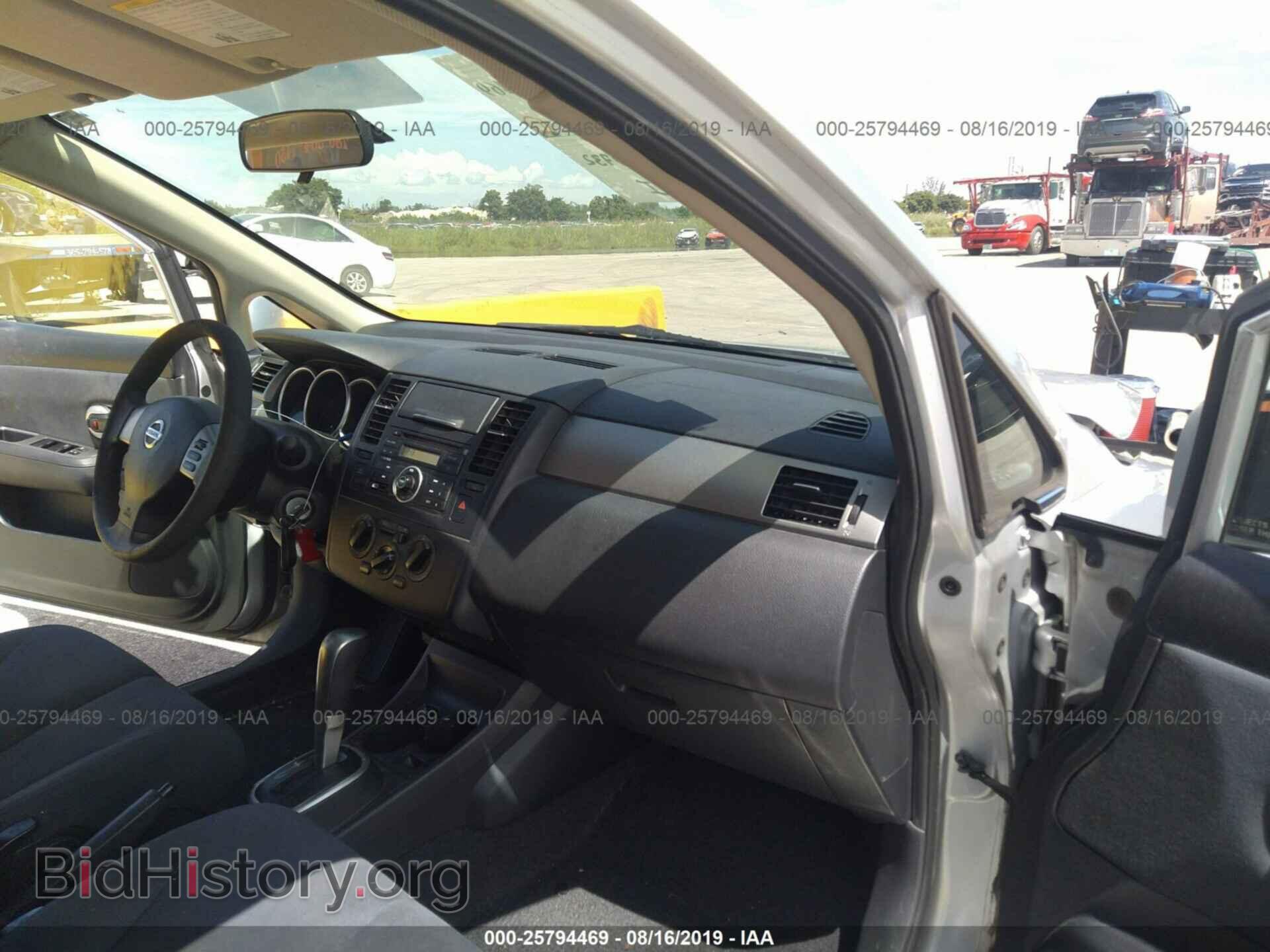 2009 NISSAN VERSA - VIN: 3N1BC11E29L383717 - Фото 5