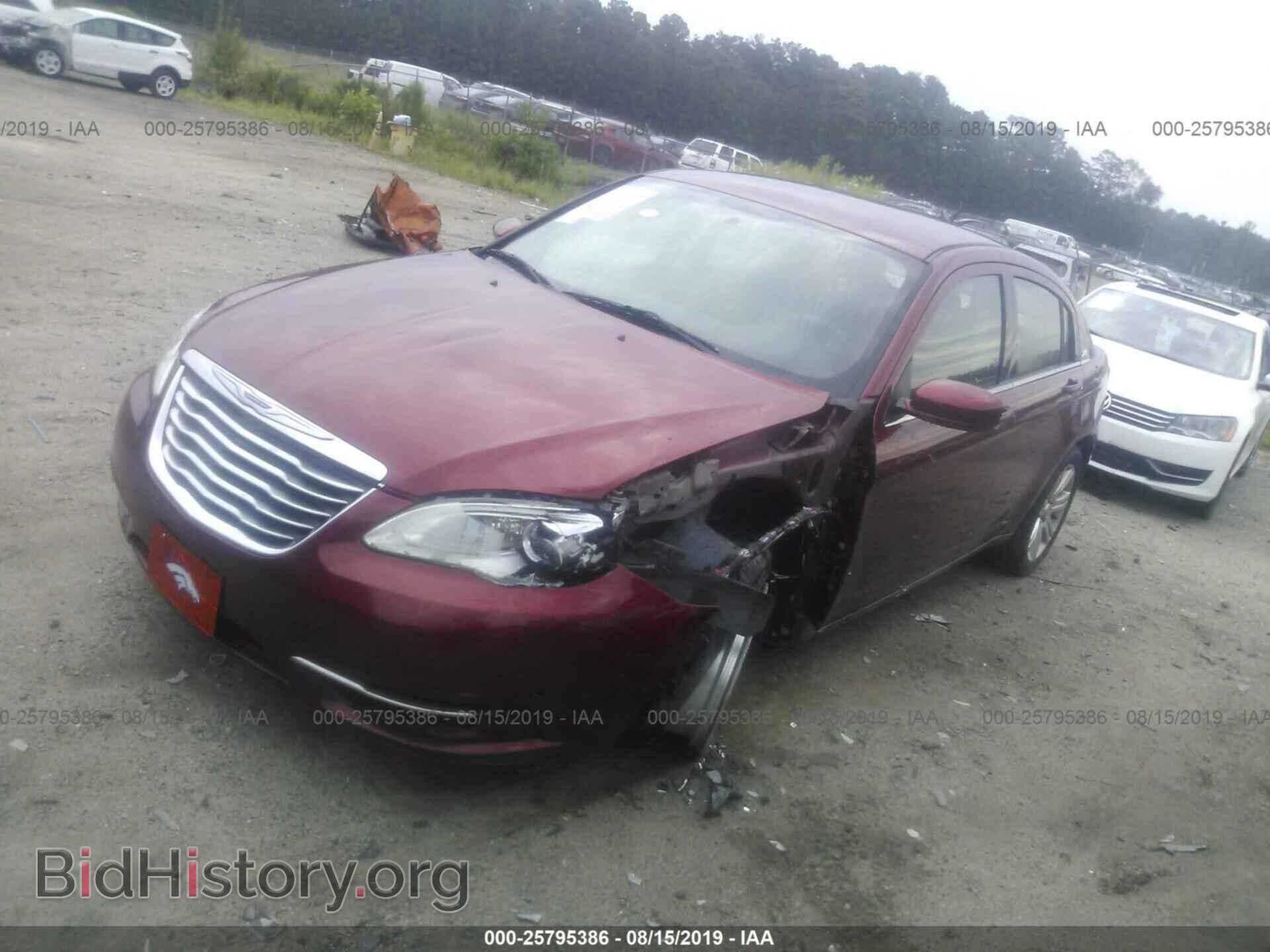 2013 CHRYSLER 200 - VIN: 1C3CCBBB9DN525313 - Фото 2