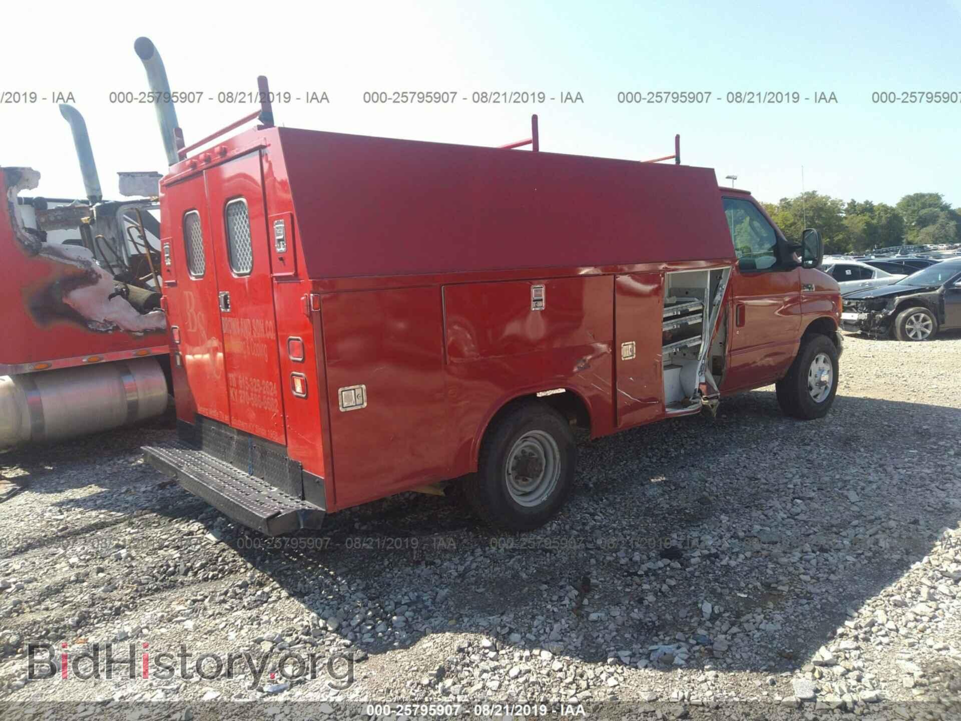 2007 FORD ECONOLINE - VIN: 1FDSE35L67DA95452 - Фото 4