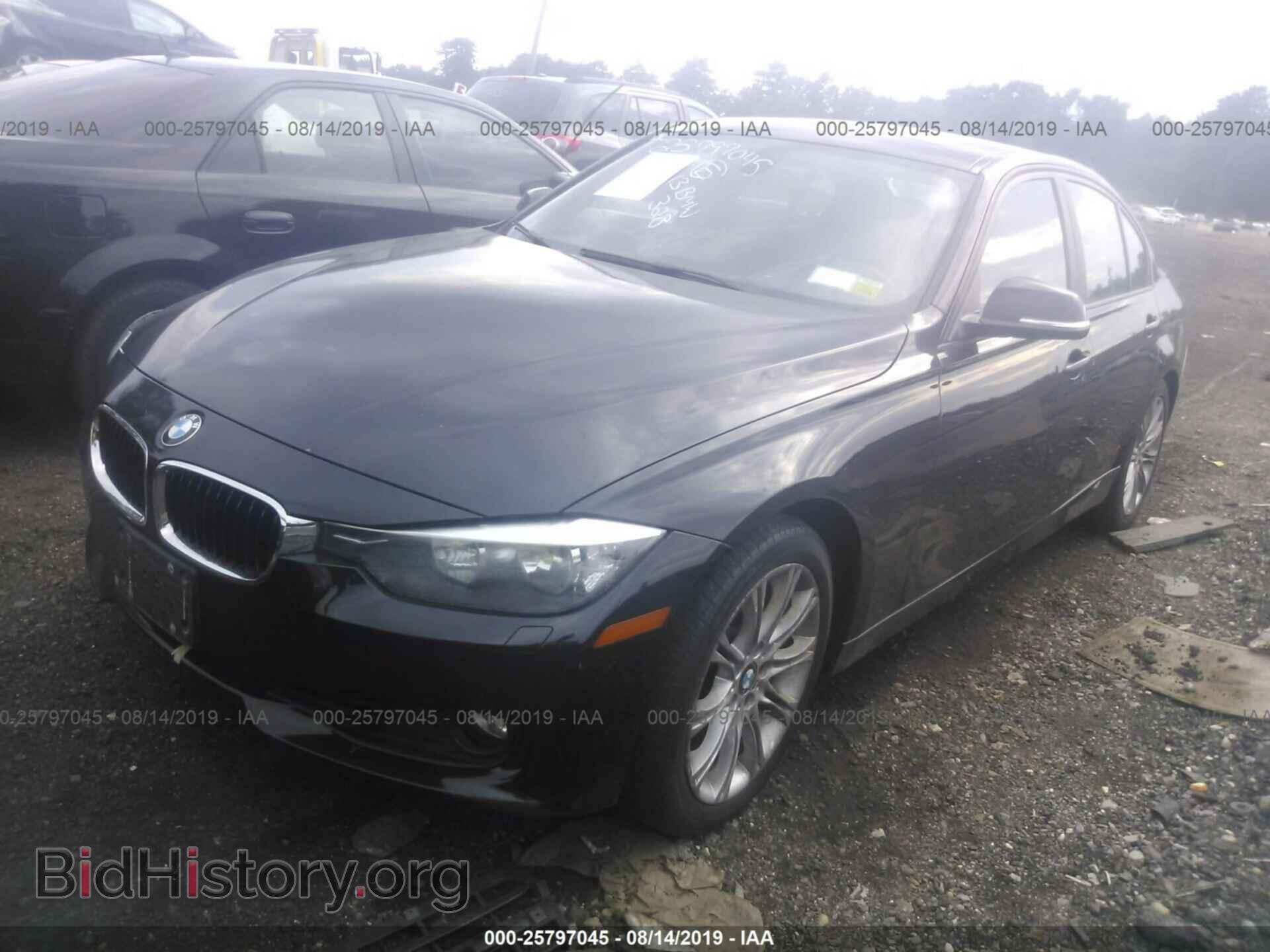 2013 BMW 328 - VIN: WBA3B5G53DNS02214 - Фото 2