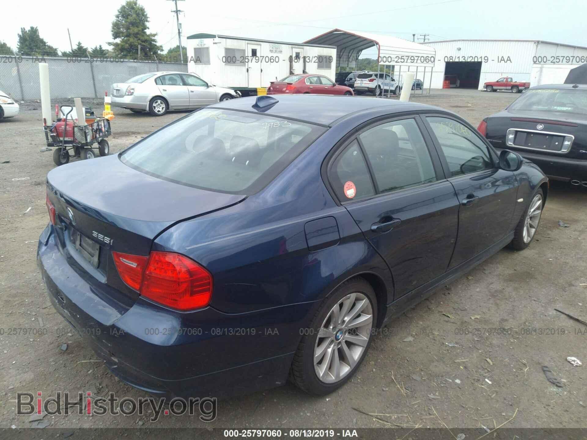 2011 BMW 328 - VIN: WBAPH7C58BE852882 - Фото 4