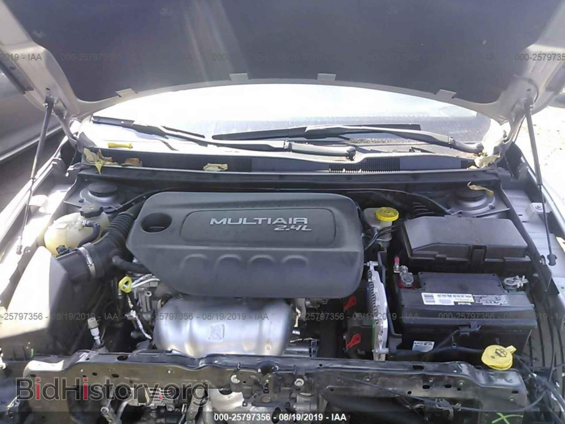 2016 CHRYSLER 200 - VIN: 1C3CCCABXGN154433 - Photo 10