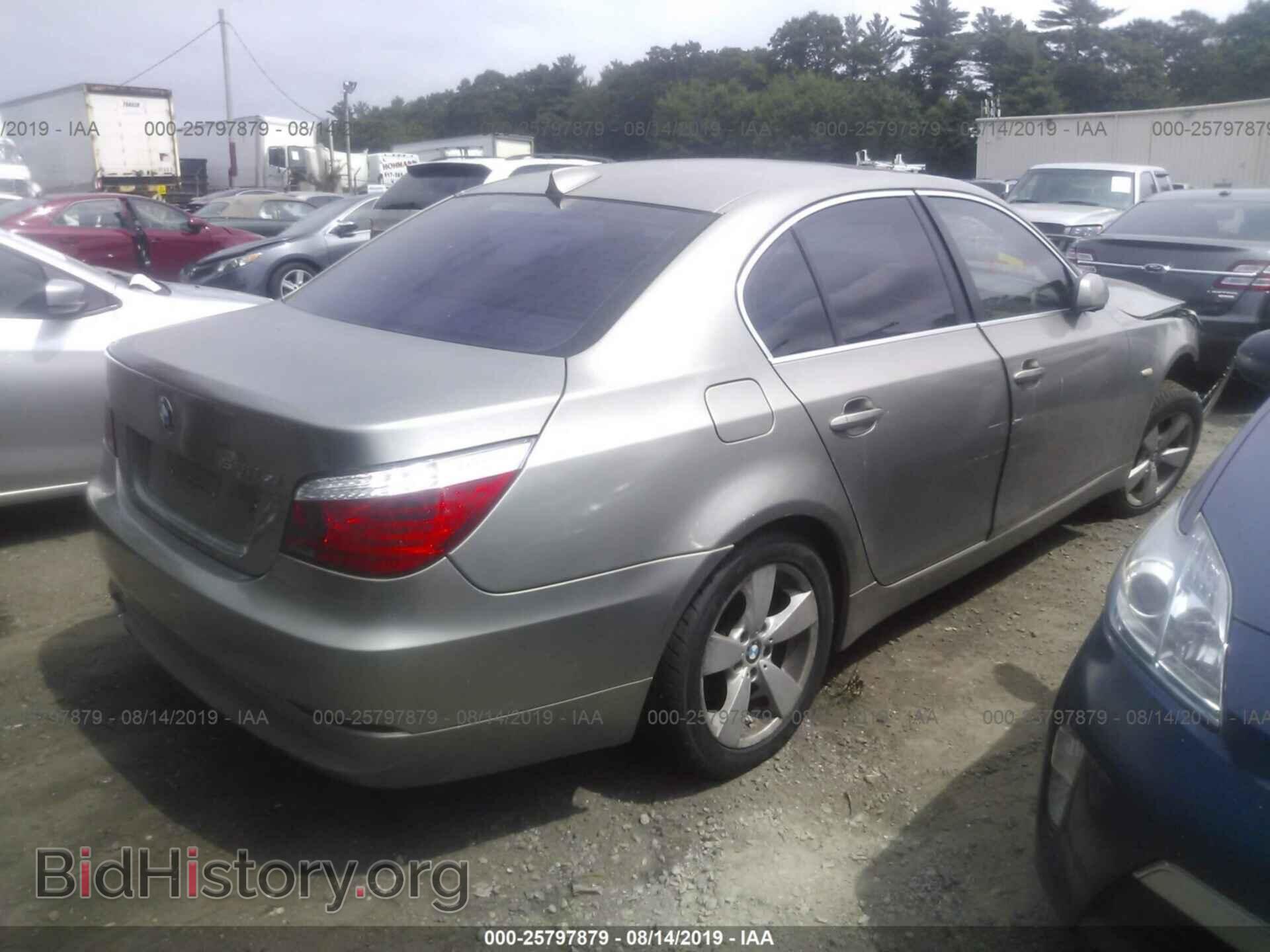 2008 BMW 528 - VIN: WBANV13558CZ51449 - Фото 4