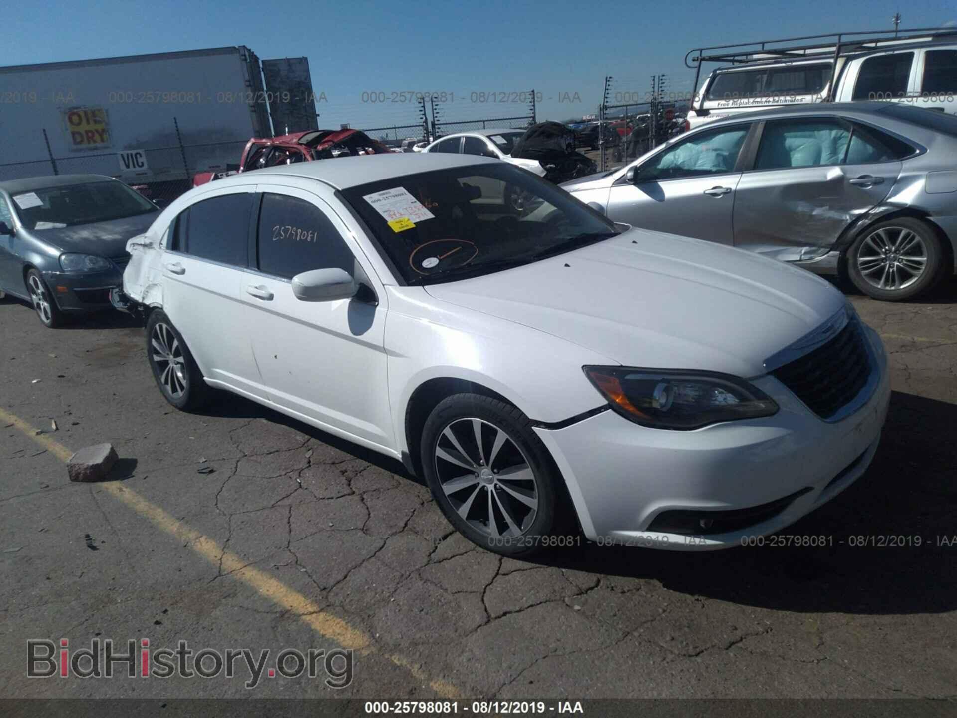 Photo 1C3CCBBB5DN593396 - CHRYSLER 200 2013