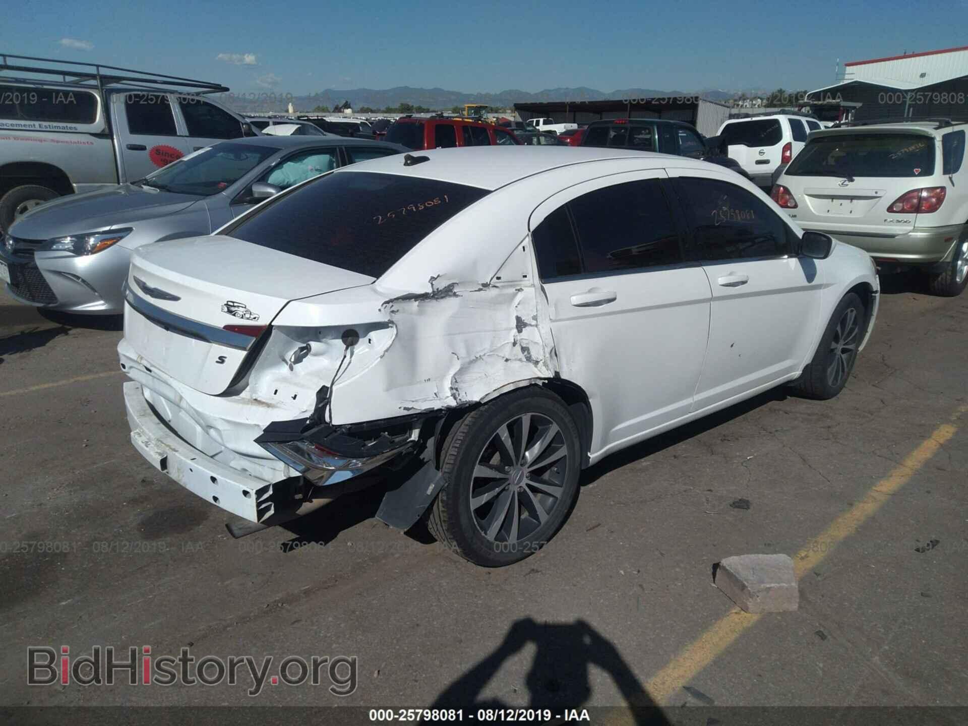2013 CHRYSLER 200 - VIN: 1C3CCBBB5DN593396 - Photo 4