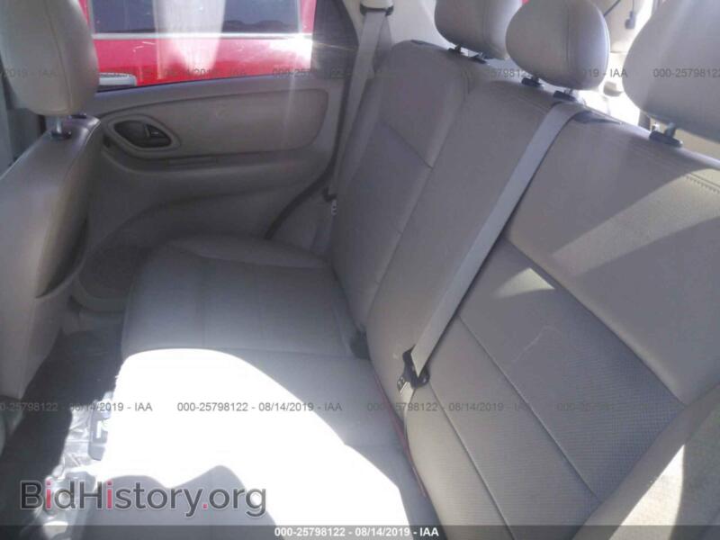 2007 Ford ESCAPE (VIN 1FMCU04177KA96837) — photo 8 of 10