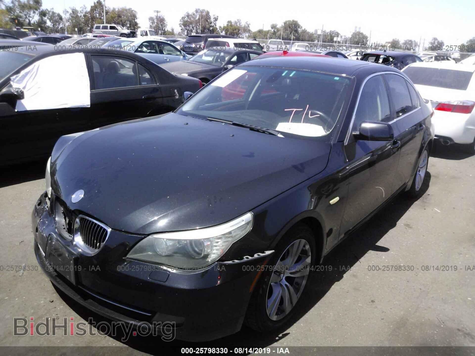 2009 BMW 528 - VIN: WBANU53519C118338 - Фото 2