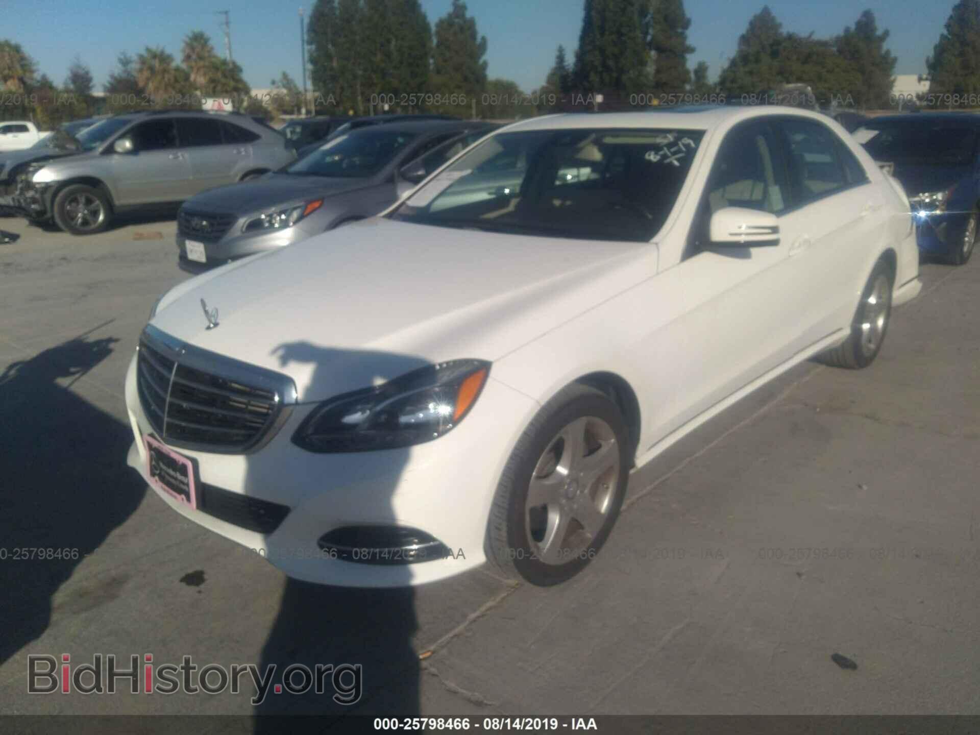 2014 MERCEDES-BENZ E - VIN: WDDHF5KB3EA786543 - Фото 2