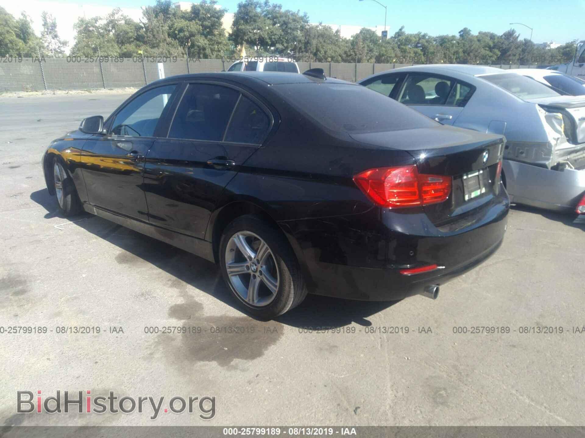 2014 BMW 320 - VIN: WBA3B1G56ENT00003 - Photo 3