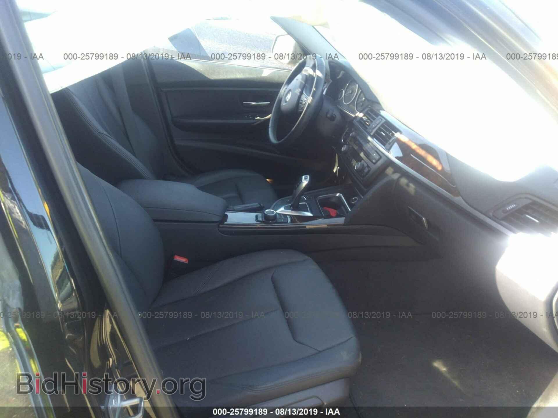 2014 BMW 320 - VIN: WBA3B1G56ENT00003 - Photo 5