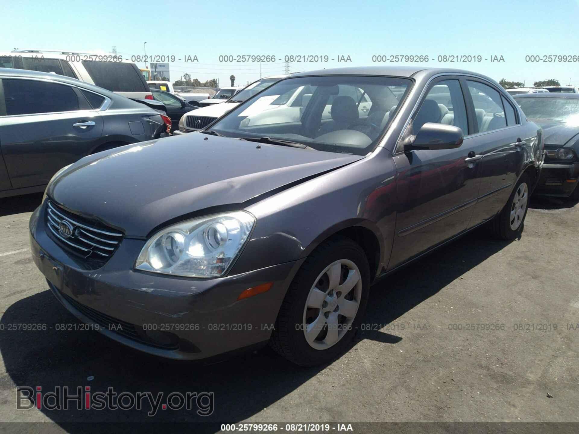 2008 KIA OPTIMA - VIN: KNAGE123885190302 - Фото 2