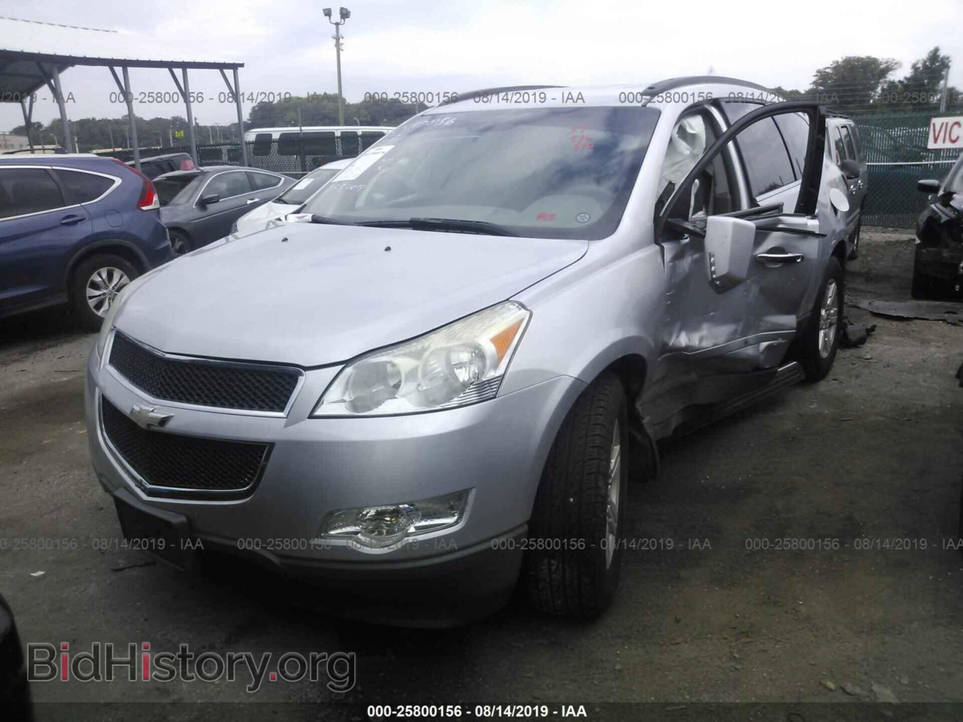 2010 CHEVROLET TRAVERSE - VIN: 1GNLRFED2AS142333 - Фото 2