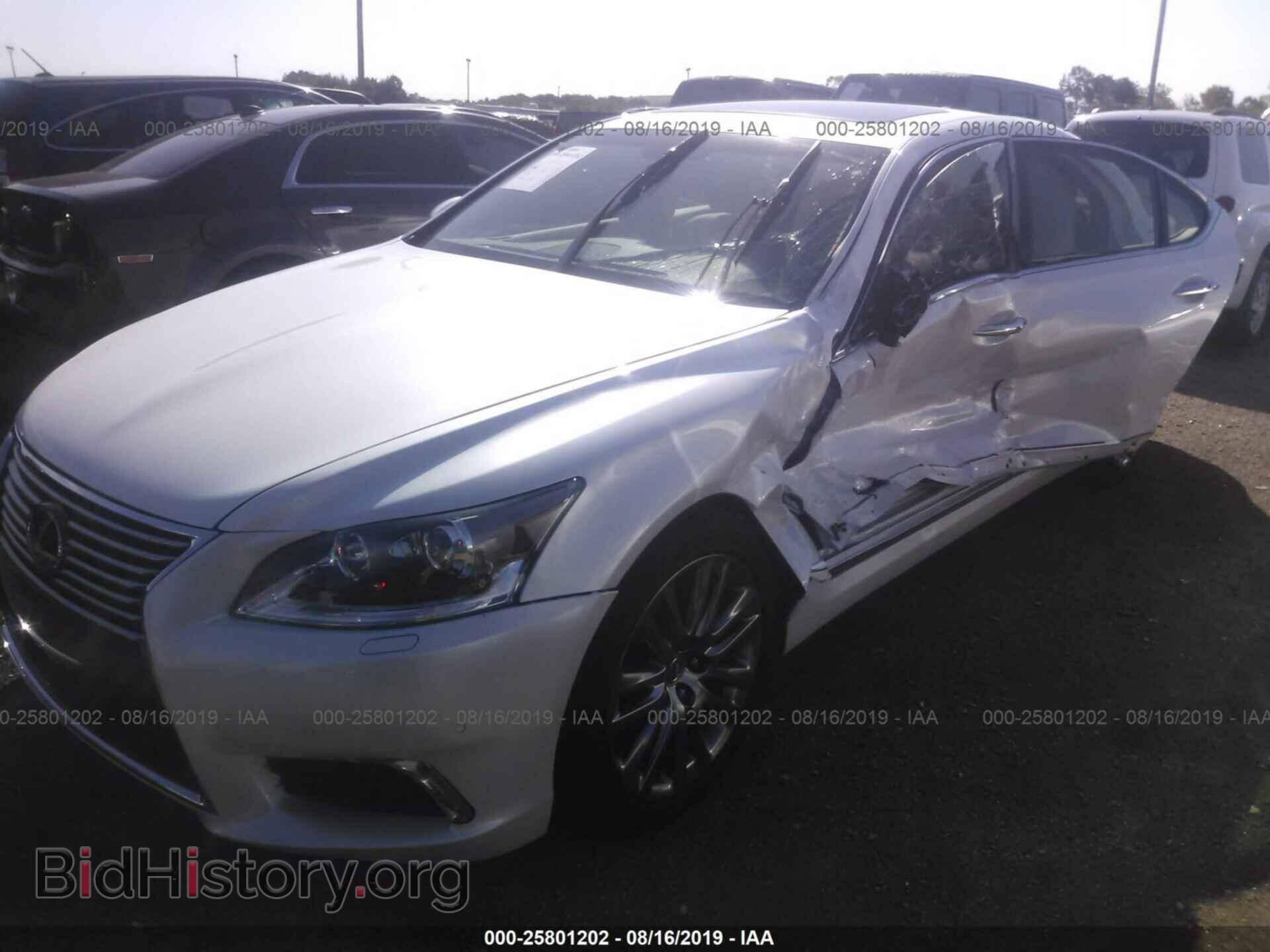 2017 LEXUS LS - VIN: JTHBL5EF5H5146921 - Фото 2
