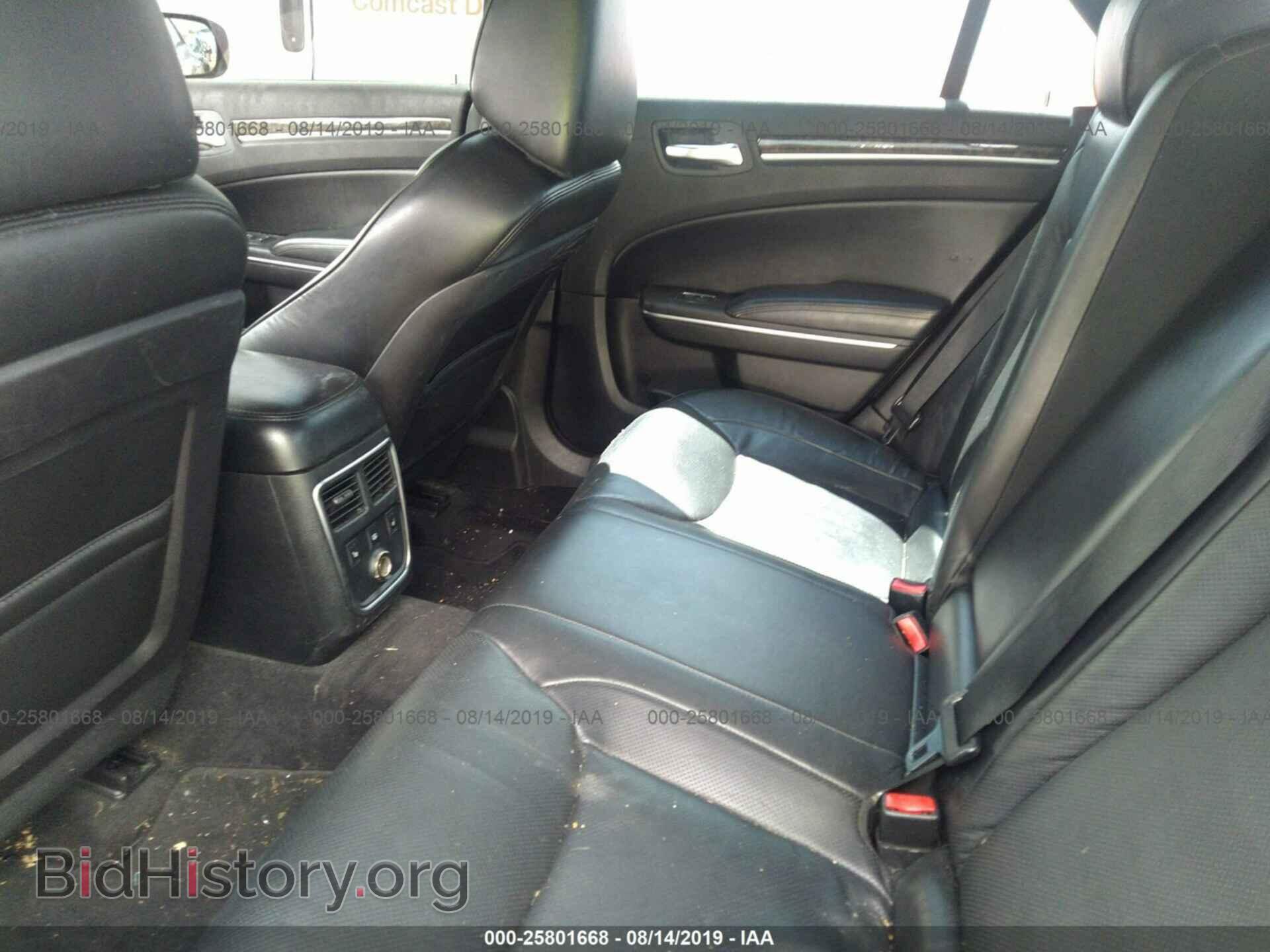2011 CHRYSLER 300C - VIN: 2C3CK6CT2BH568995 - Фото 8