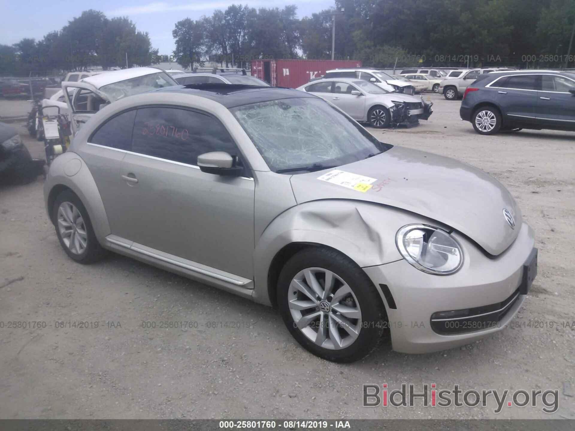 Photo 3VWJL7AT2DM628283 - VOLKSWAGEN BEETLE 2013