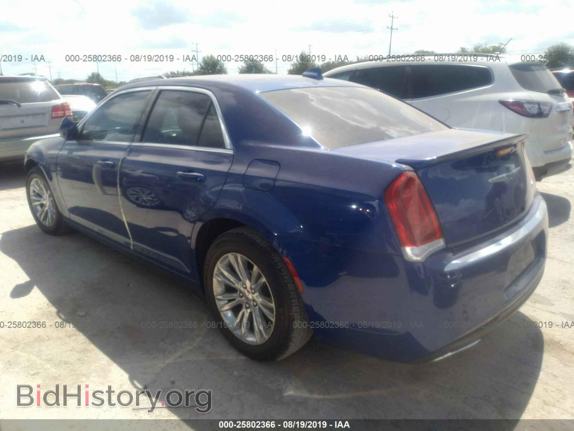 2018 CHRYSLER 300 - VIN: 2C3CCAAG2JH293956 - Фото 3