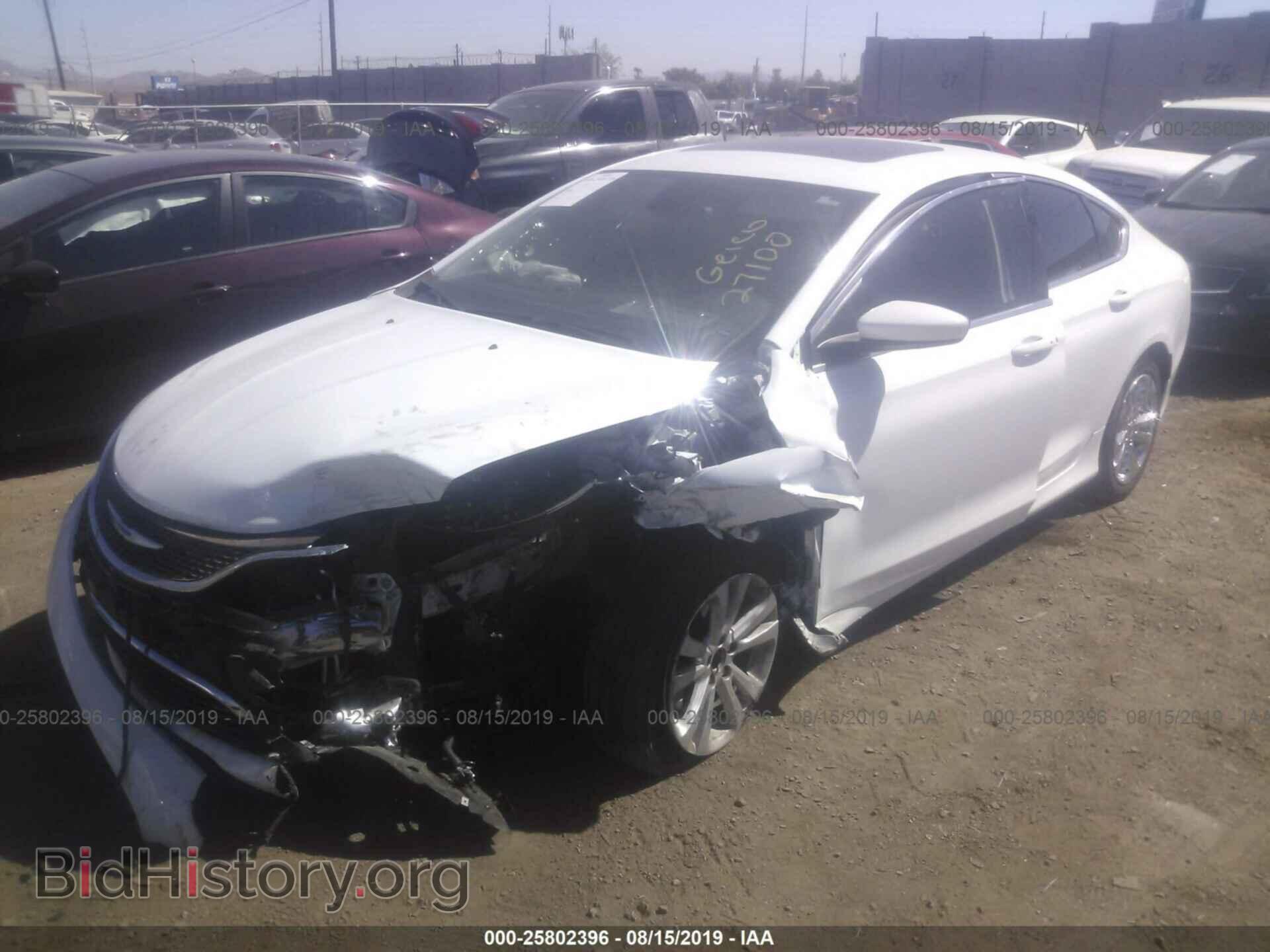 2015 CHRYSLER 200 - VIN: 1C3CCCAB8FN698041 - Photo 2