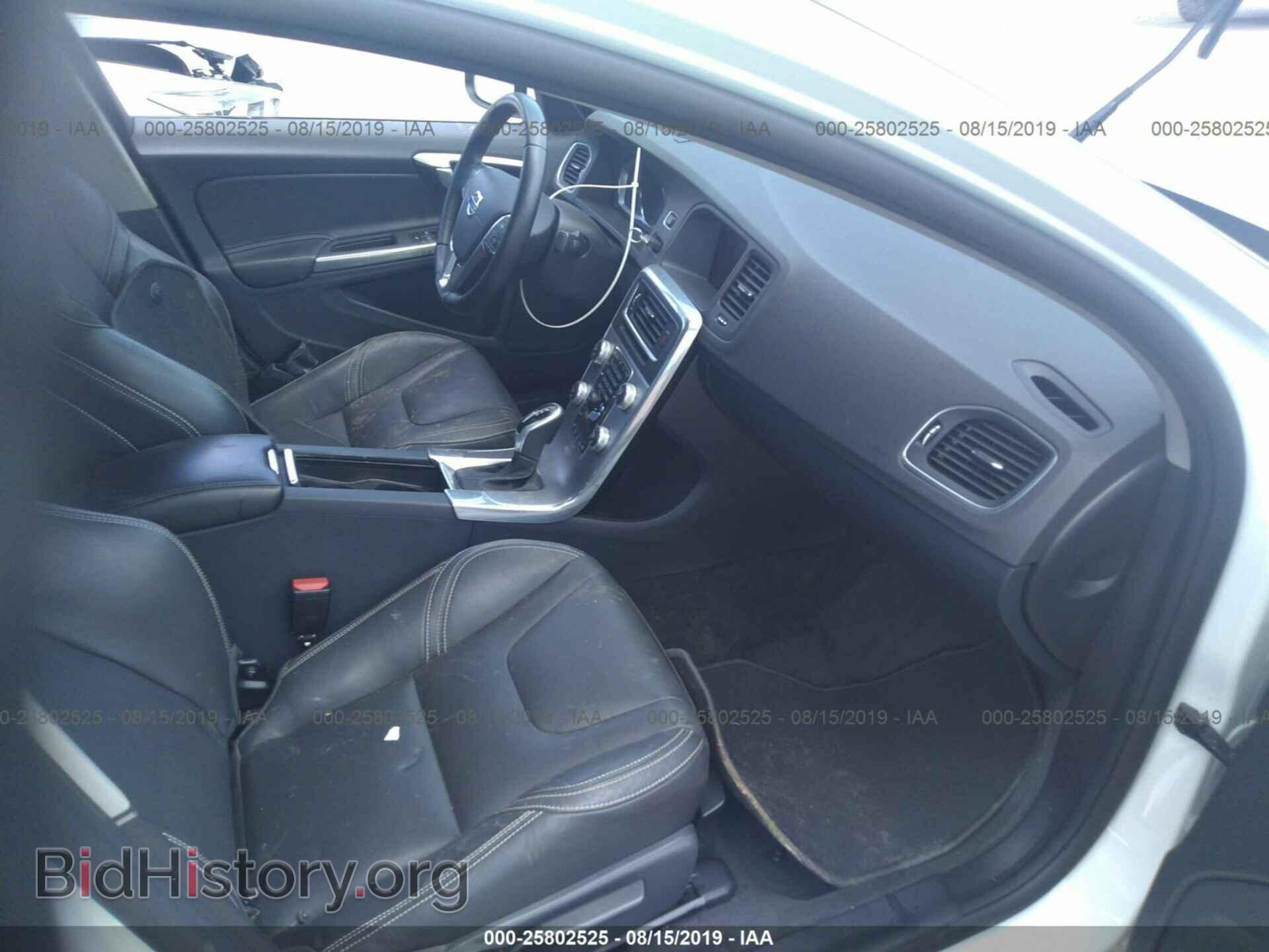 2017 VOLVO S60 - VIN: YV126MFL8H2424813 - Фото 5