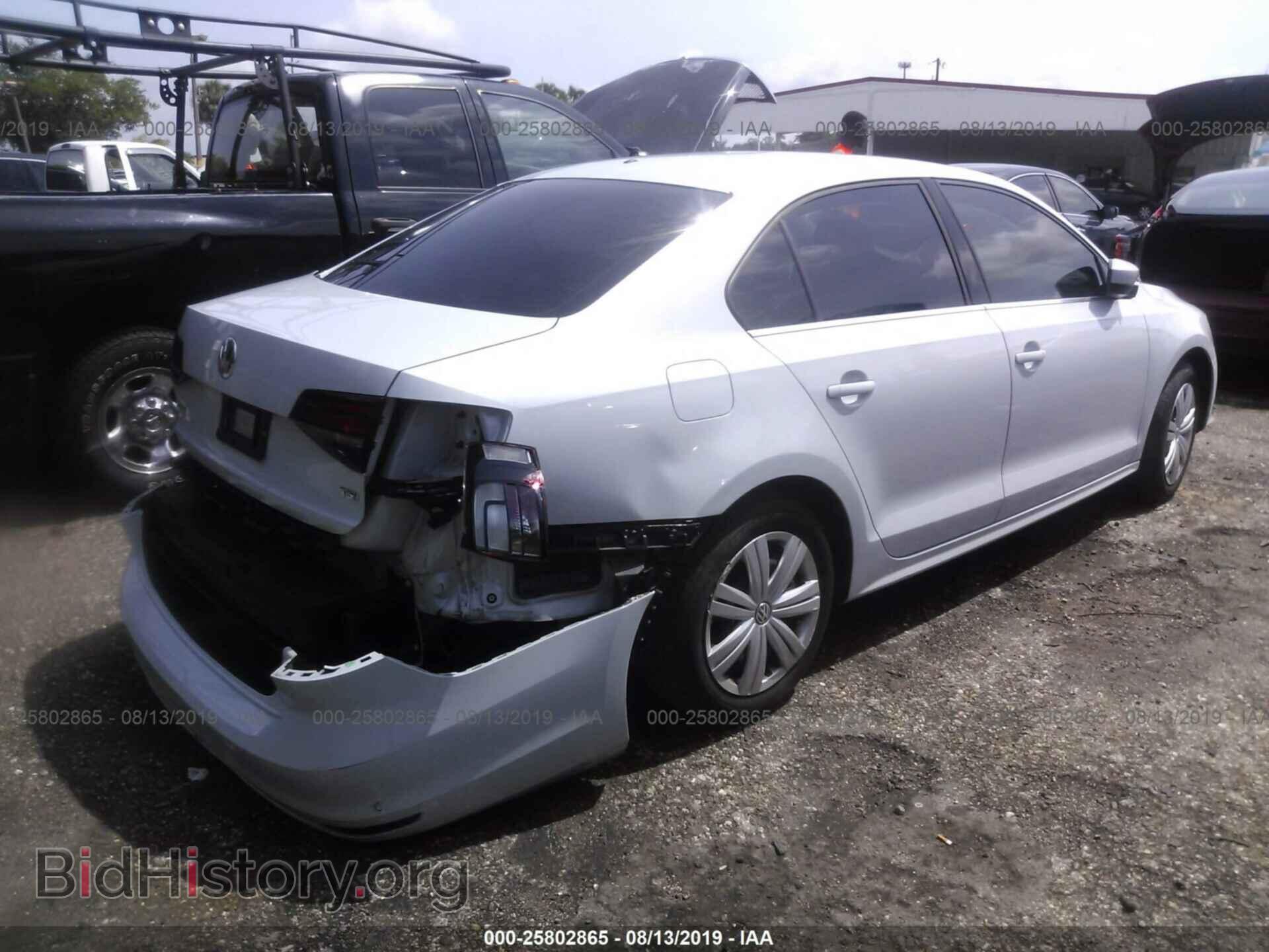 2017 VOLKSWAGEN JETTA - VIN: 3VW2B7AJ7HM342988 - Фото 4
