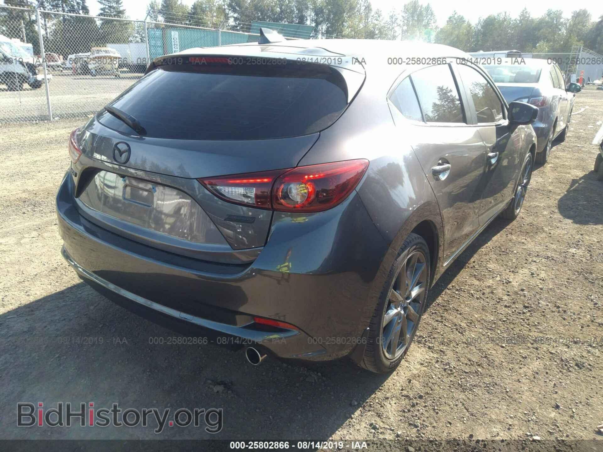 2018 MAZDA 3 - VIN: 3MZBN1M37JM204262 - Фото 4