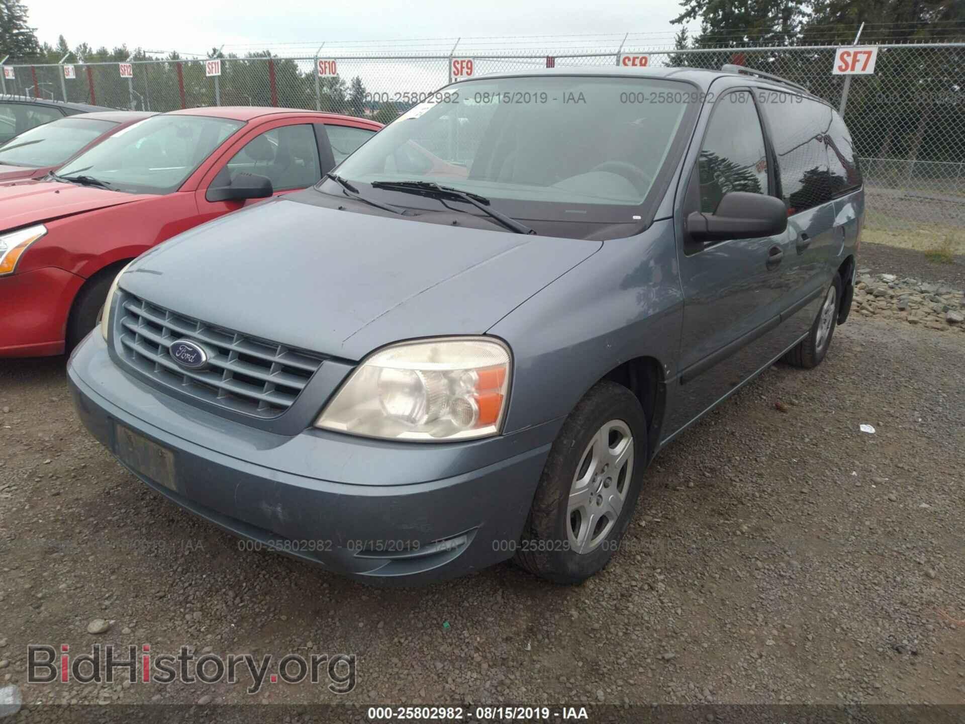 2004 FORD FREESTAR - VIN: 2FMZA51674BA93460 - Фото 2