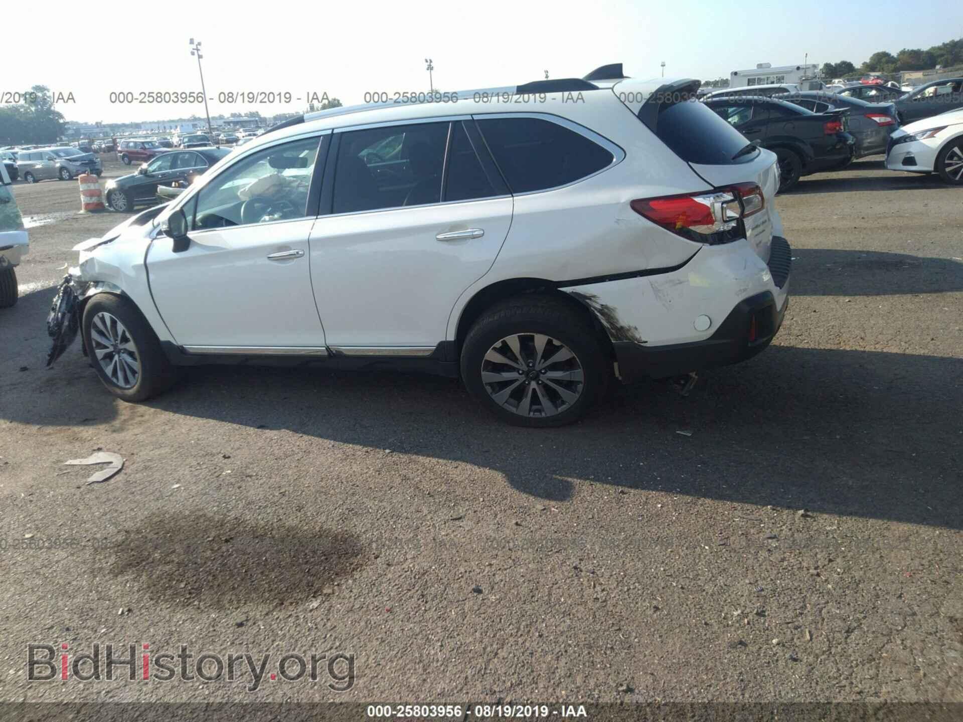 2018 SUBARU OUTBACK - VIN: 4S4BSATC8J3353838 - Фото 3