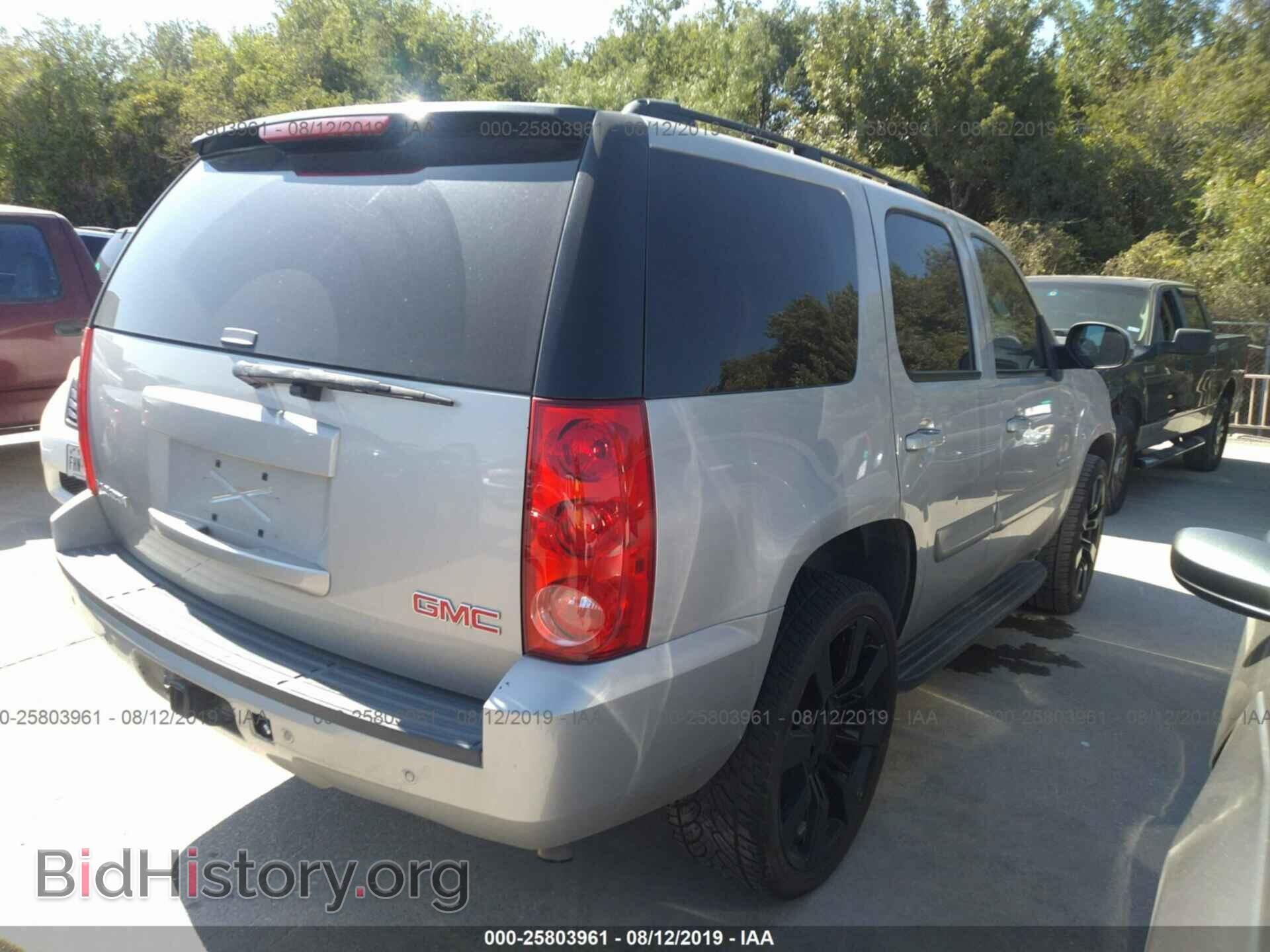2008 GMC YUKON - VIN: 1GKFC13C78R200706 - Фото 4