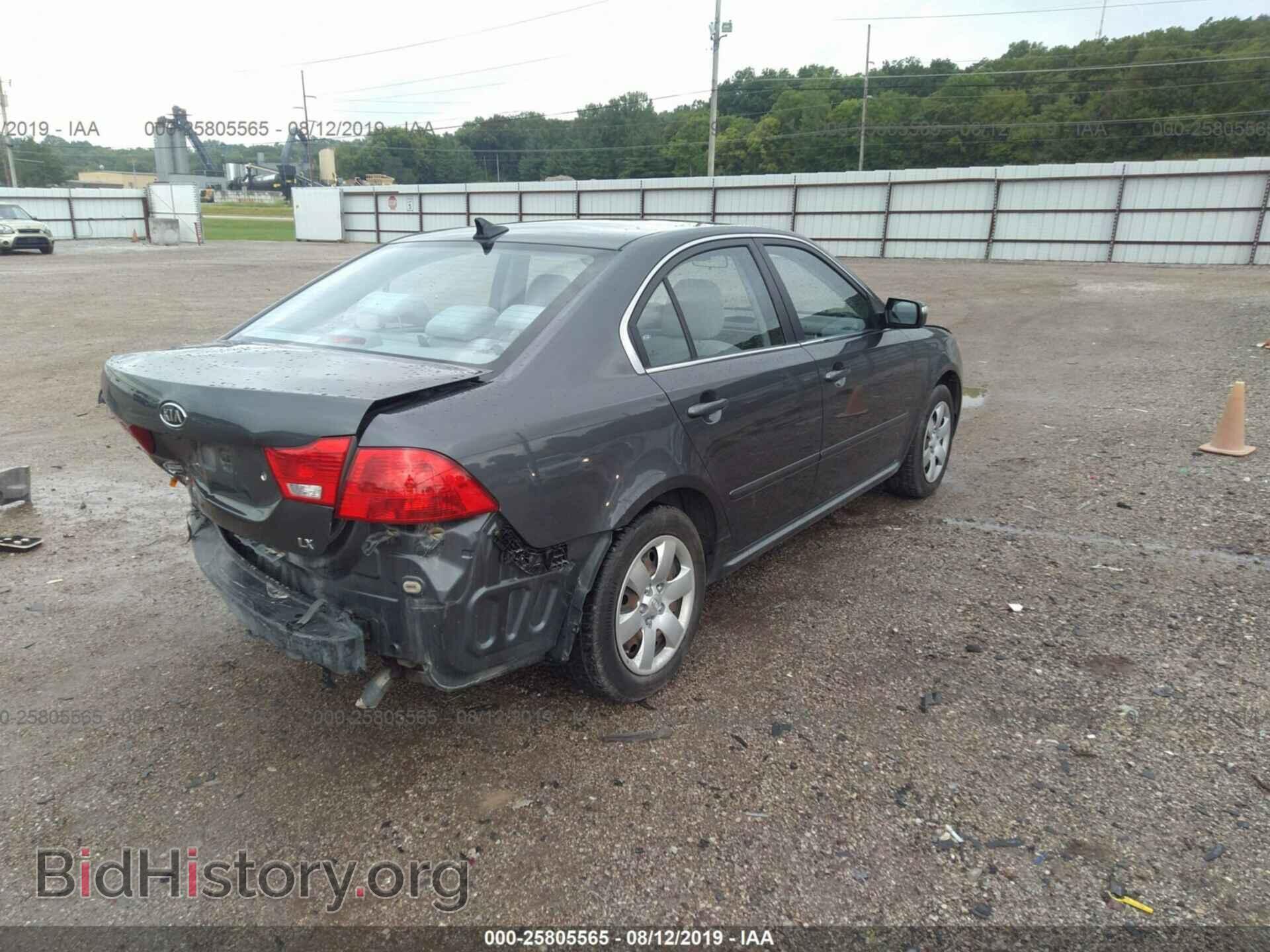2009 KIA OPTIMA - VIN: KNAGE228195305776 - Фото 4