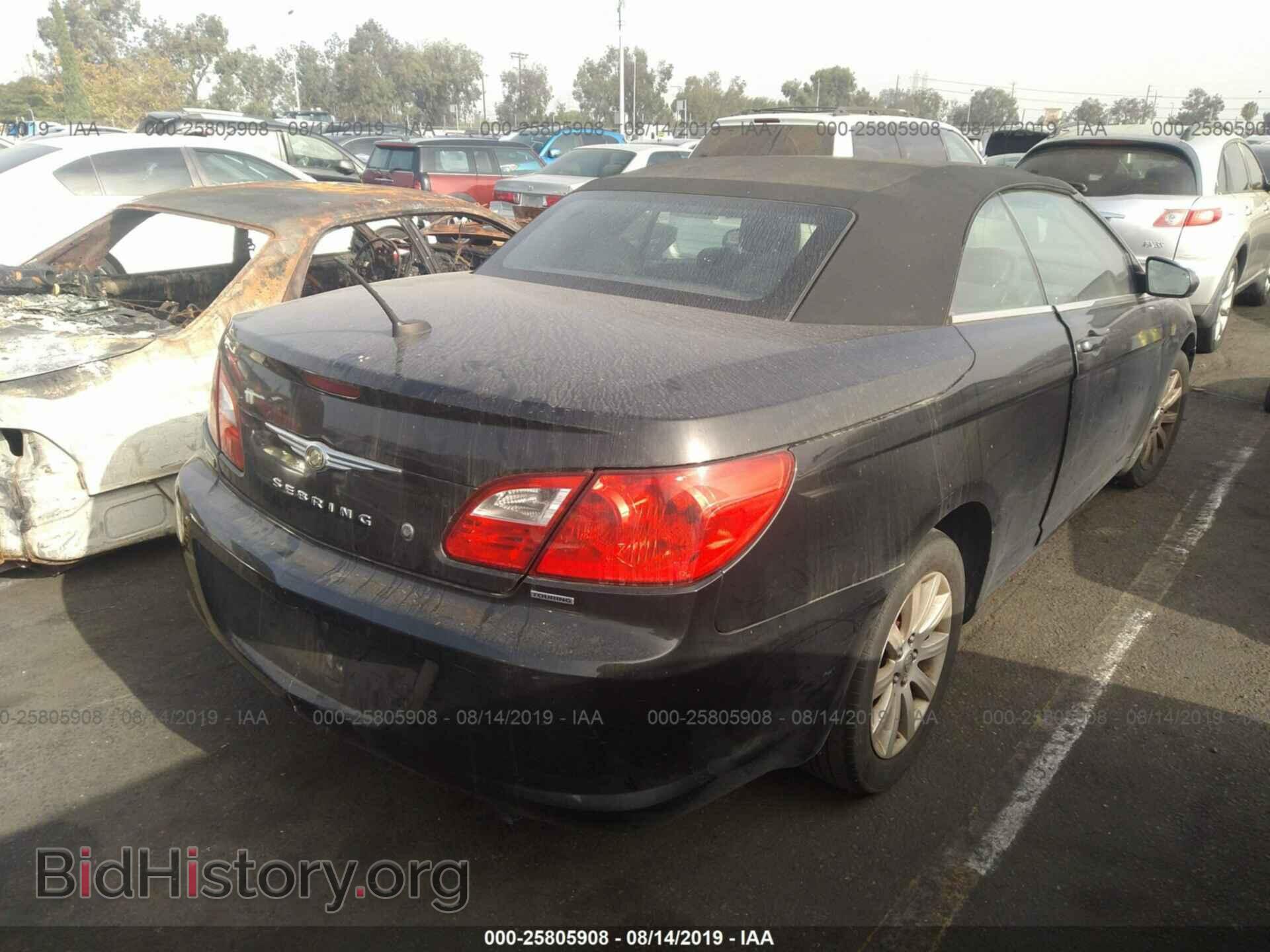 2010 CHRYSLER SEBRING - VIN: 1C3BC5ED6AN216811 - Фото 4