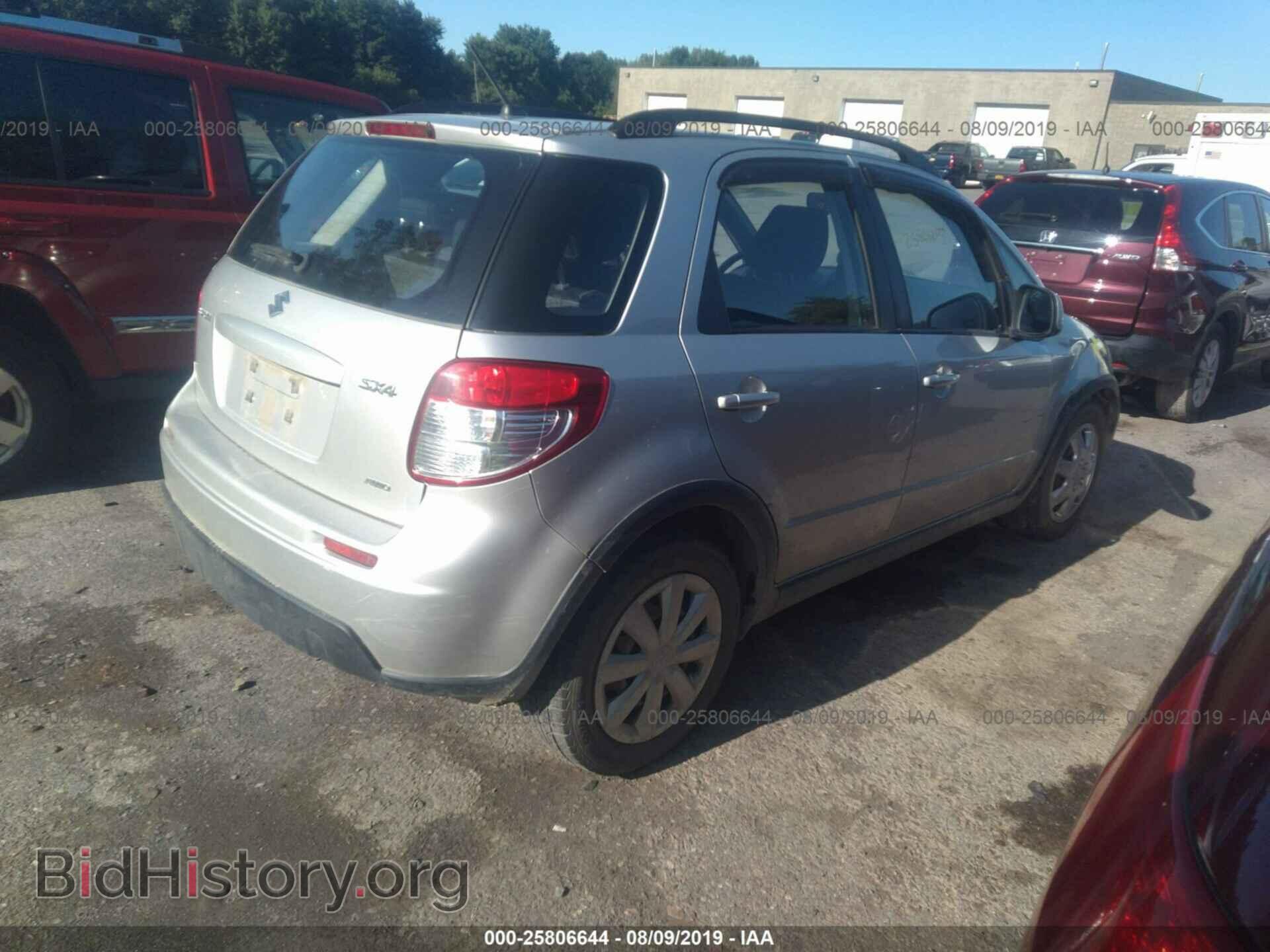 2011 SUZUKI SX4 - VIN: JS2YB5A36B6304104 - Фото 4