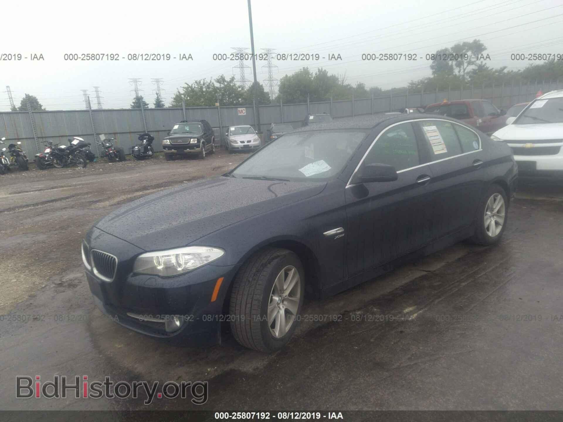 2012 BMW 528 - VIN: WBAXH5C58CDW02473 - Photo 2