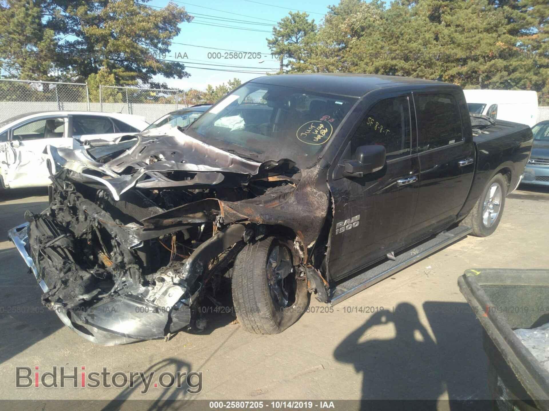 2017 RAM 1500 - VIN: 1C6RR7LT3HS632736 - Фото 2