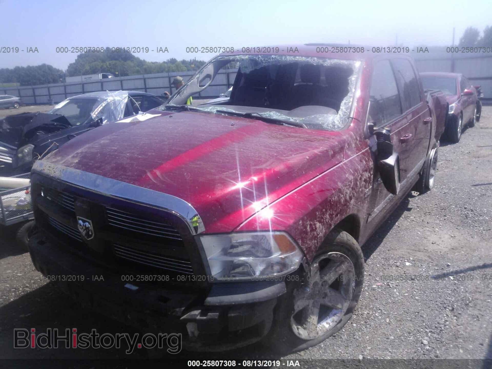 2011 DODGE RAM 1500 - VIN: 1D7RB1CT5BS614858 - Фото 2