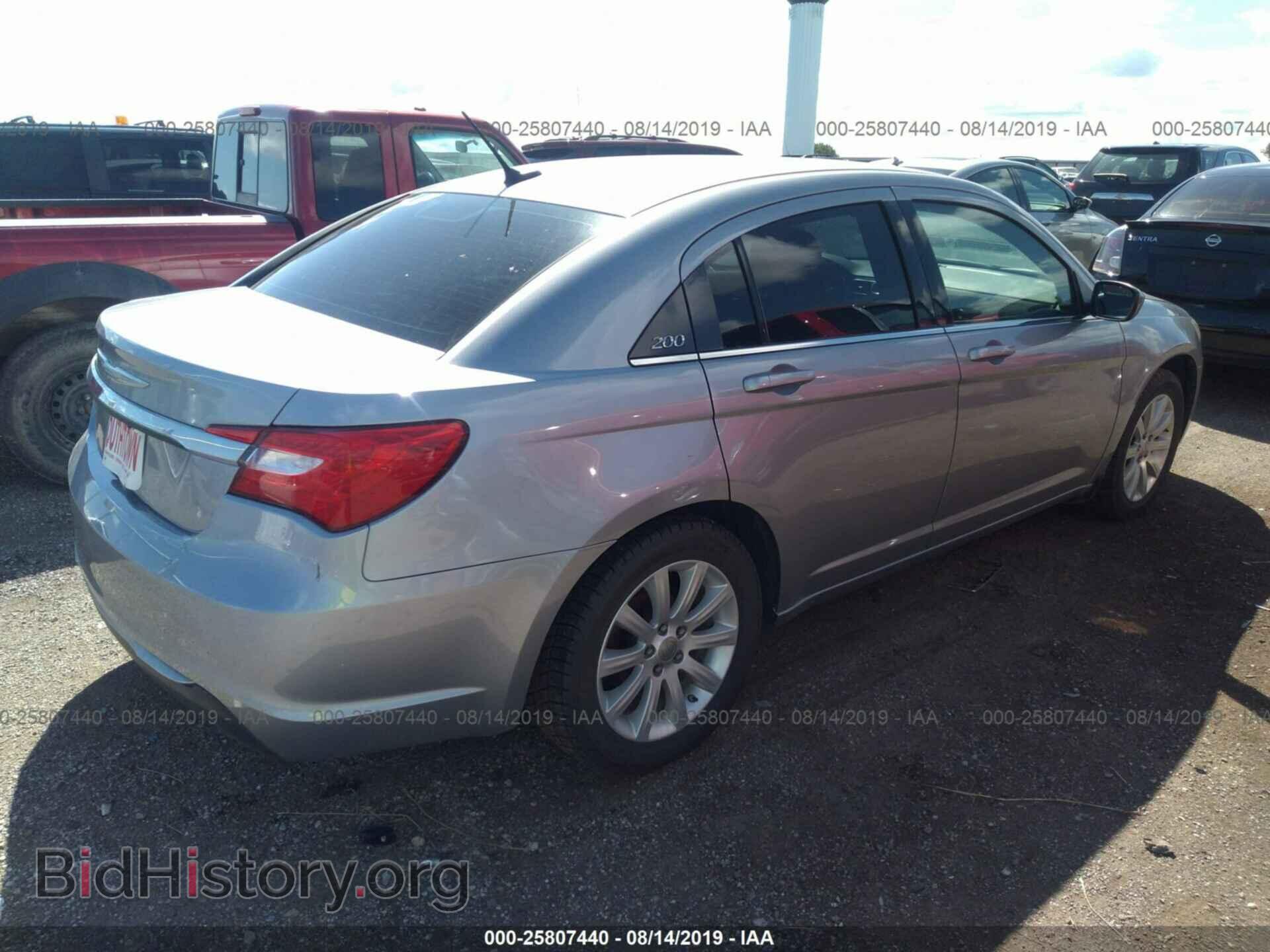 2014 CHRYSLER 200 - VIN: 1C3CCBBB2EN165111 - Фото 4