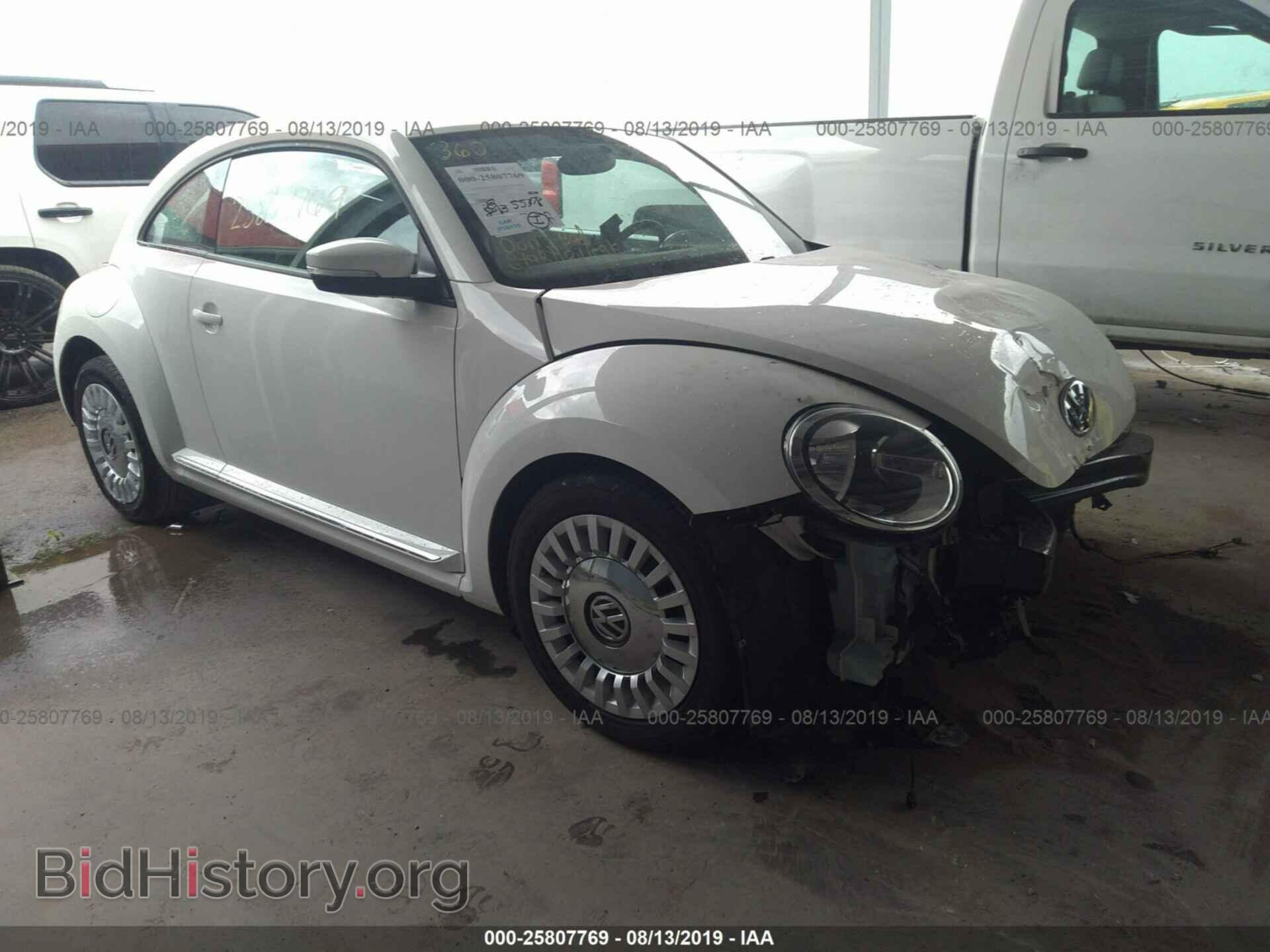 Фотография 3VWJP7AT1DM687698 - VOLKSWAGEN BEETLE 2013