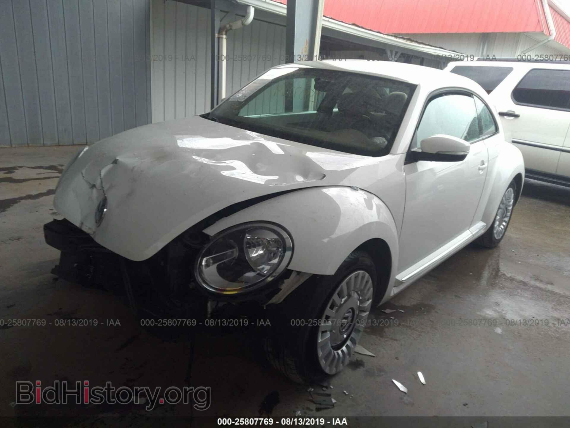 2013 VOLKSWAGEN BEETLE - VIN: 3VWJP7AT1DM687698 - Фото 2