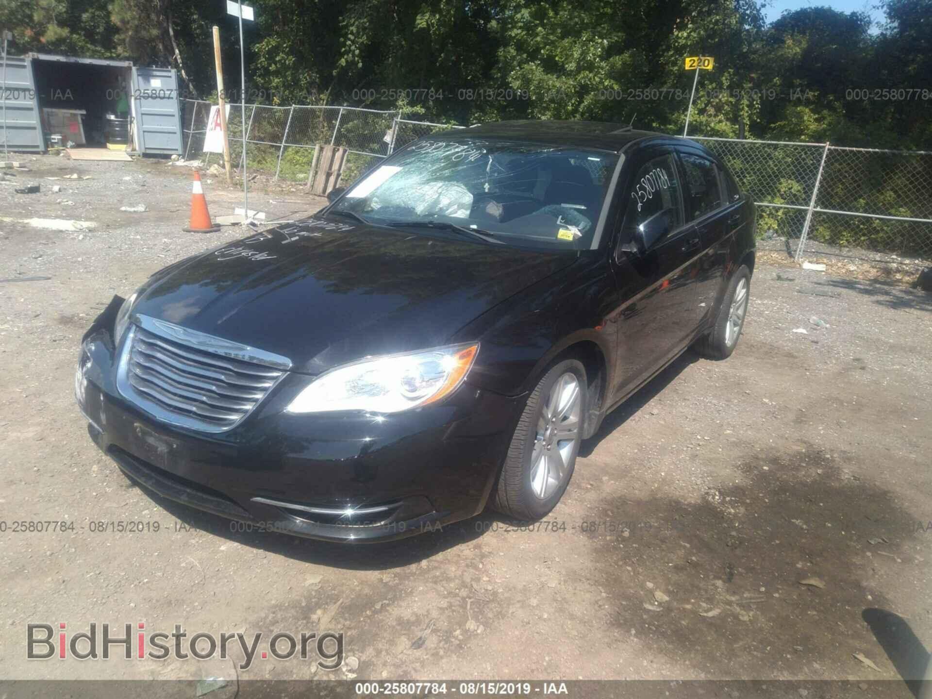 2013 CHRYSLER 200 - VIN: 1C3CCBBB3DN503940 - Photo 2