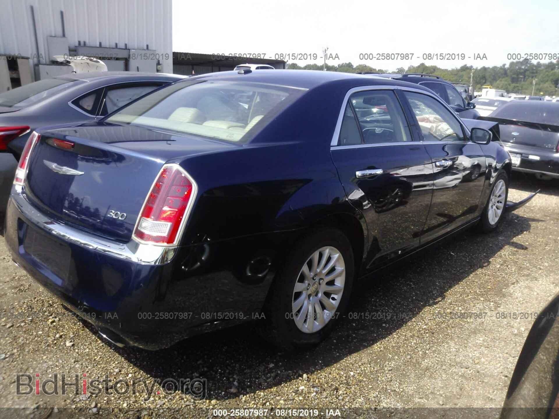 2013 CHRYSLER 300 - VIN: 2C3CCAAG6DH745489 - Фото 4