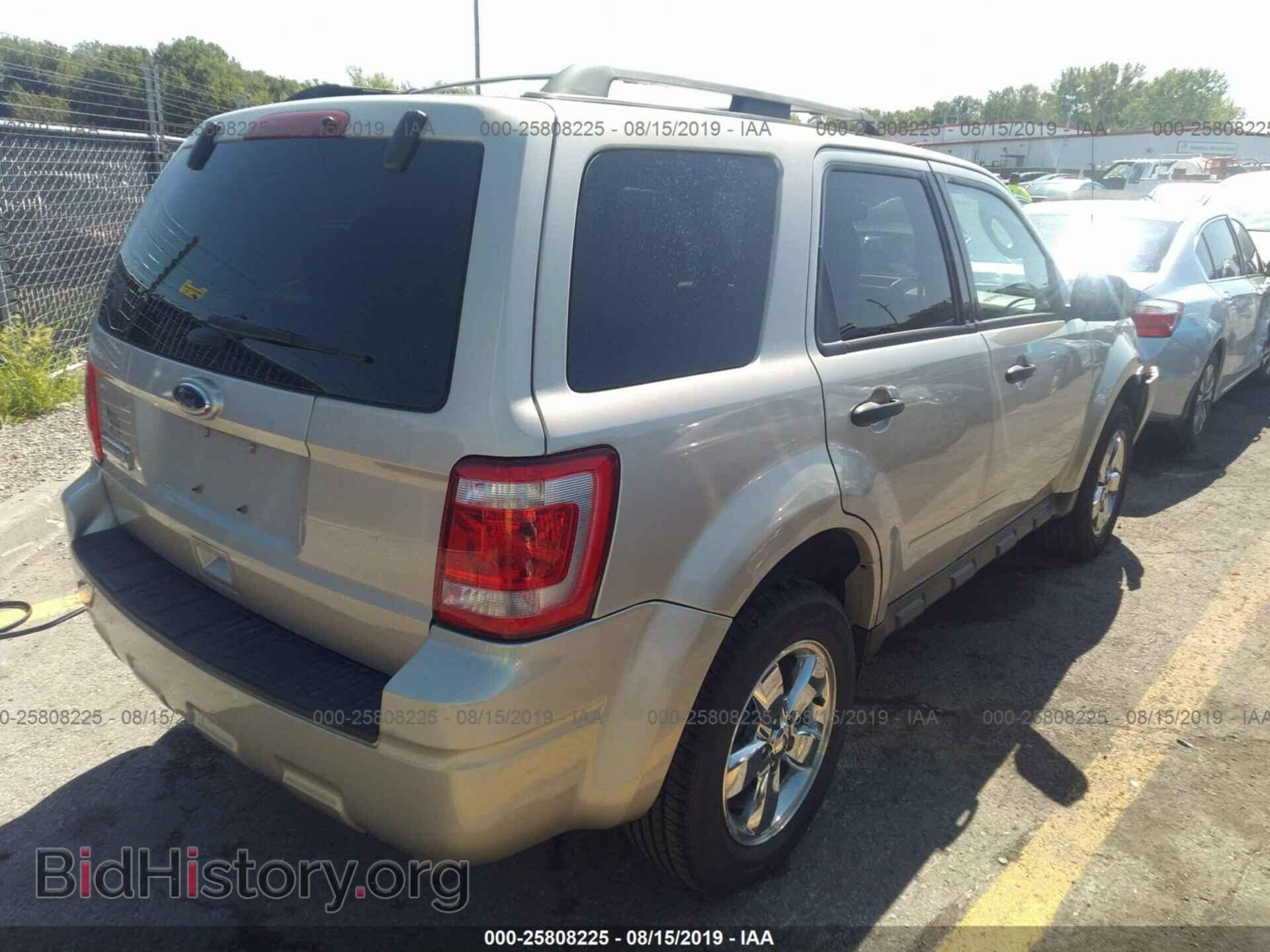 2011 FORD ESCAPE - VIN: 1FMCU0D75BKC37272 - Photo 4
