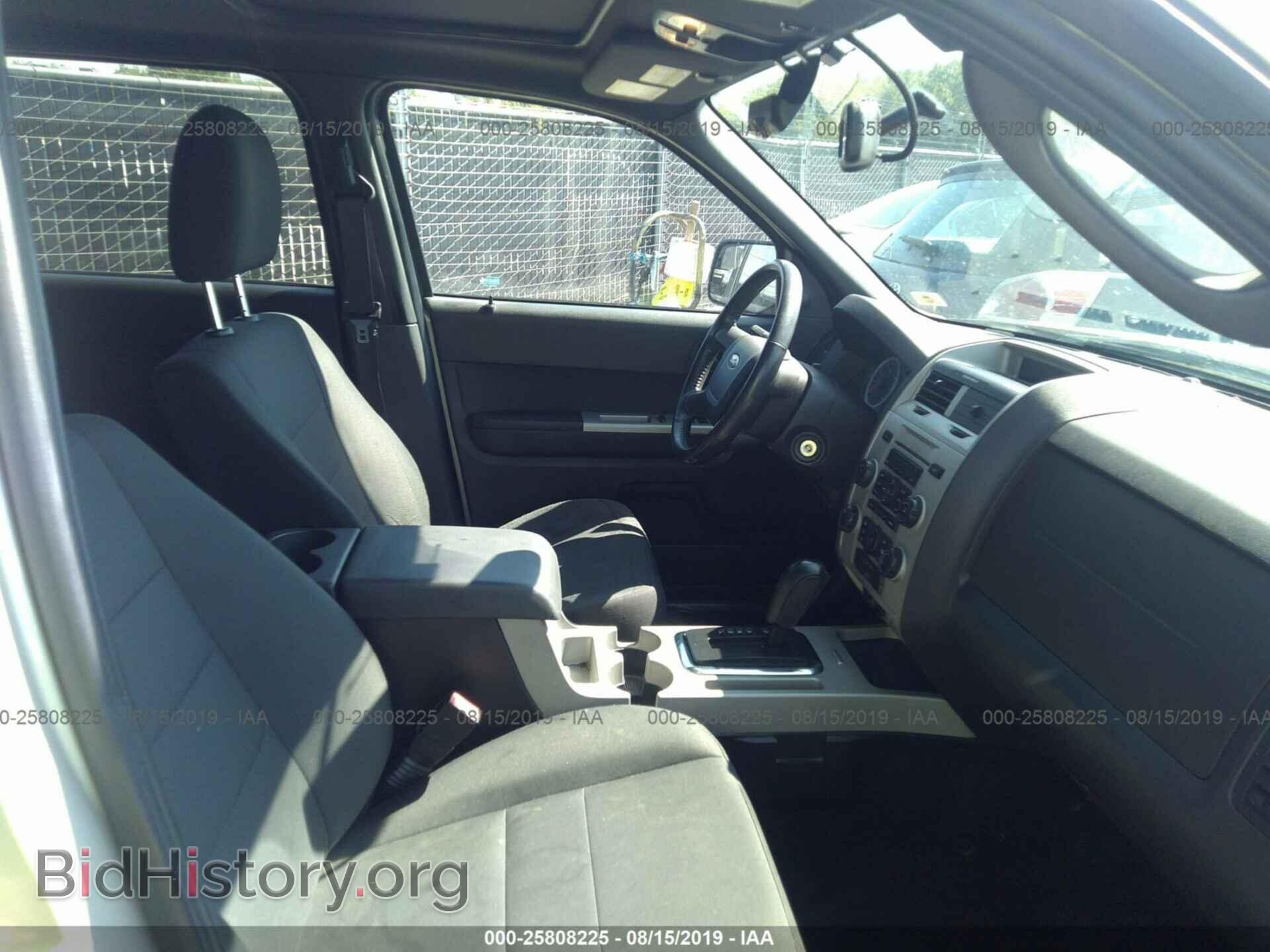 2011 FORD ESCAPE - VIN: 1FMCU0D75BKC37272 - Photo 5