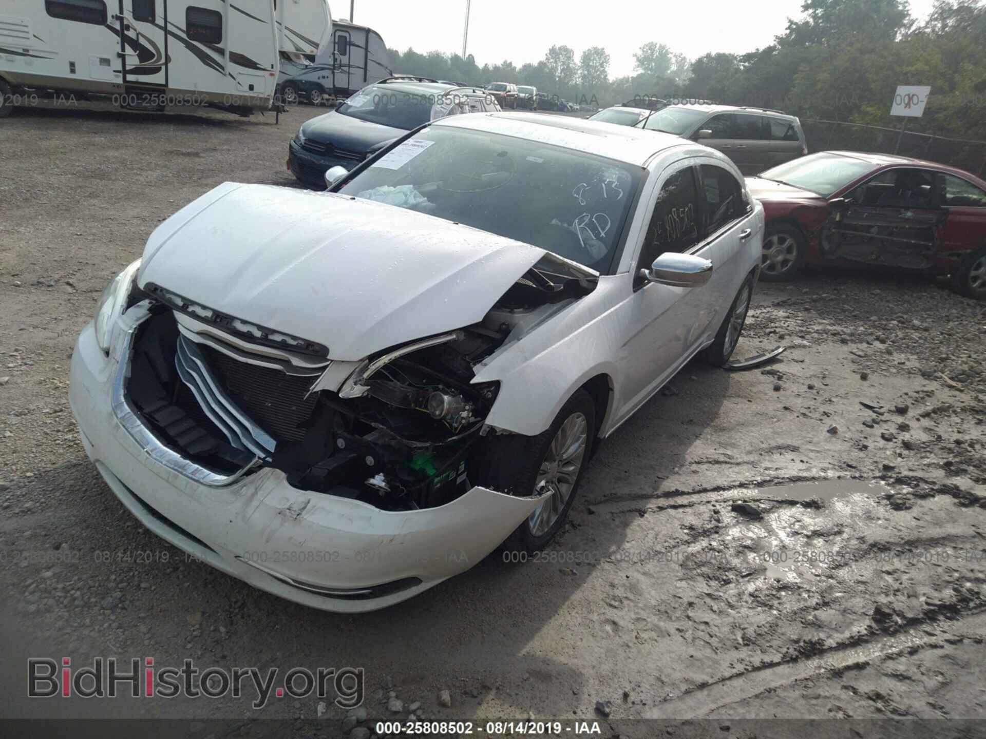 2013 CHRYSLER 200 - VIN: 1C3CCBCG2DN506502 - Photo 2