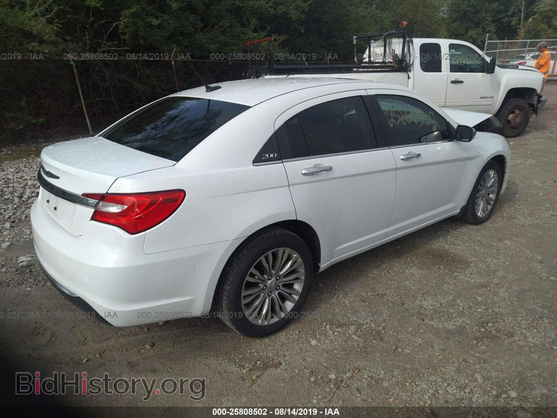 2013 CHRYSLER 200 - VIN: 1C3CCBCG2DN506502 - Photo 4