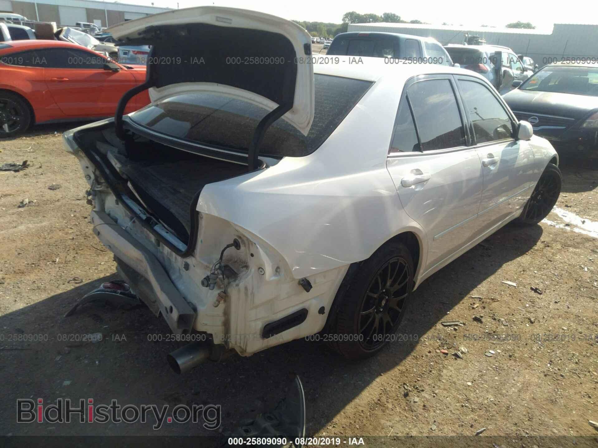 2001 LEXUS IS - VIN: JTHBD182010012819 - Photo 4