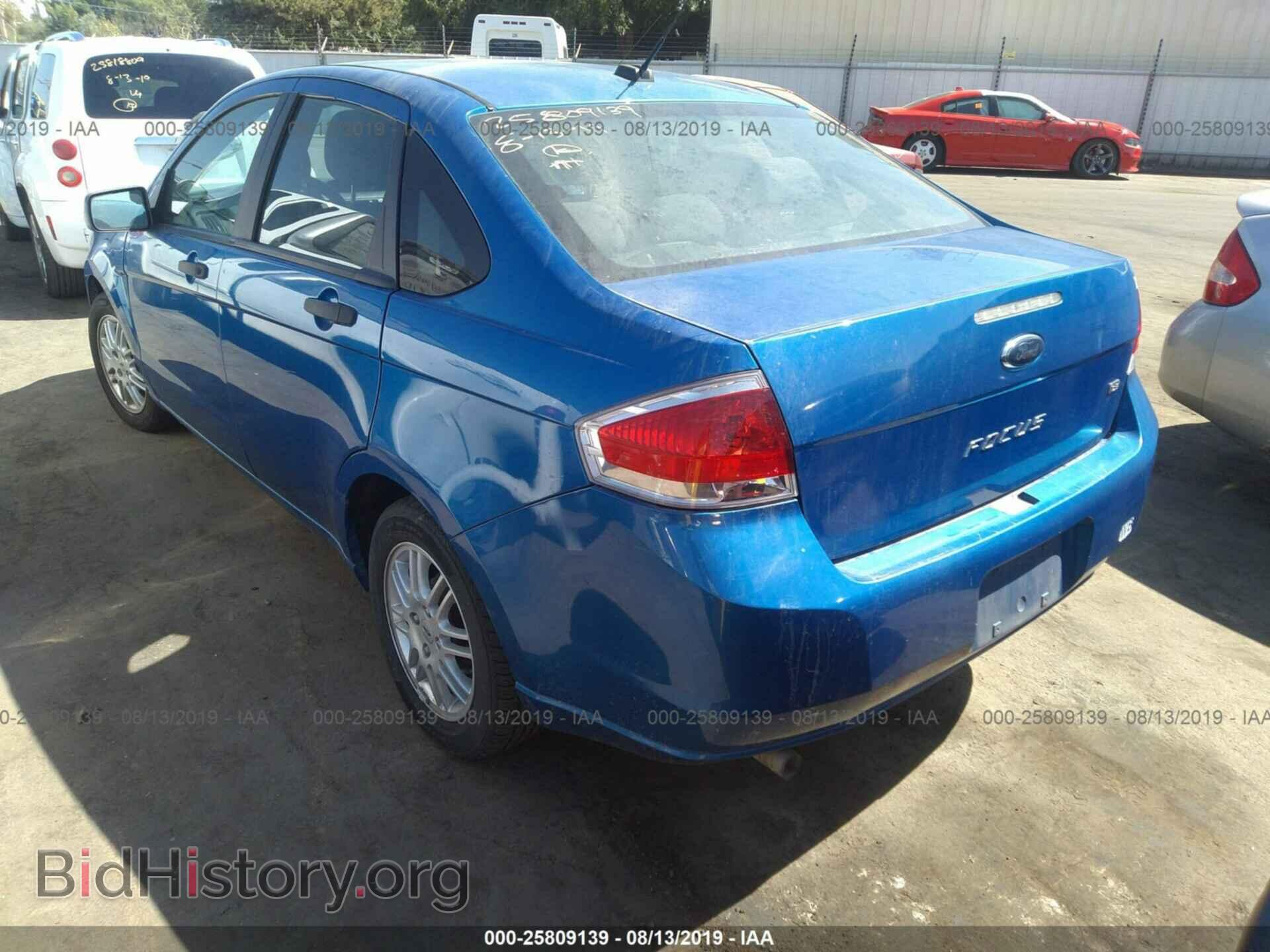 2011 FORD FOCUS - VIN: 1FAHP3FN8BW107046 - Фото 3