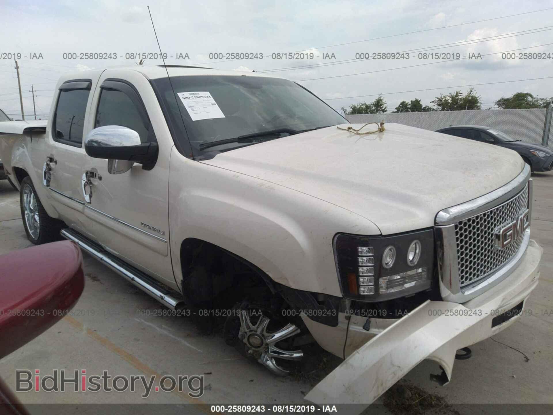 Photo 3GTP2XE27BG157017 - GMC SIERRA 2011