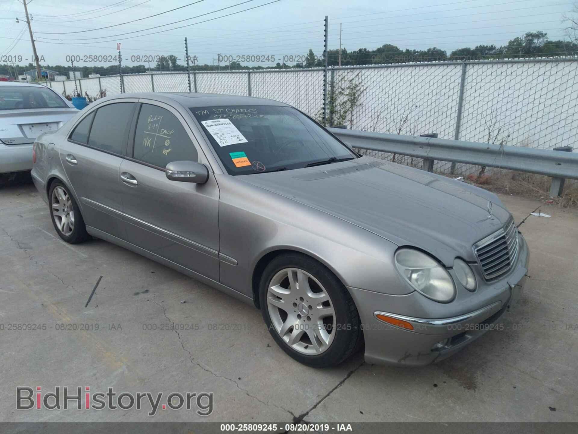Photo WDBUF70J14A469002 - MERCEDES-BENZ E 2004