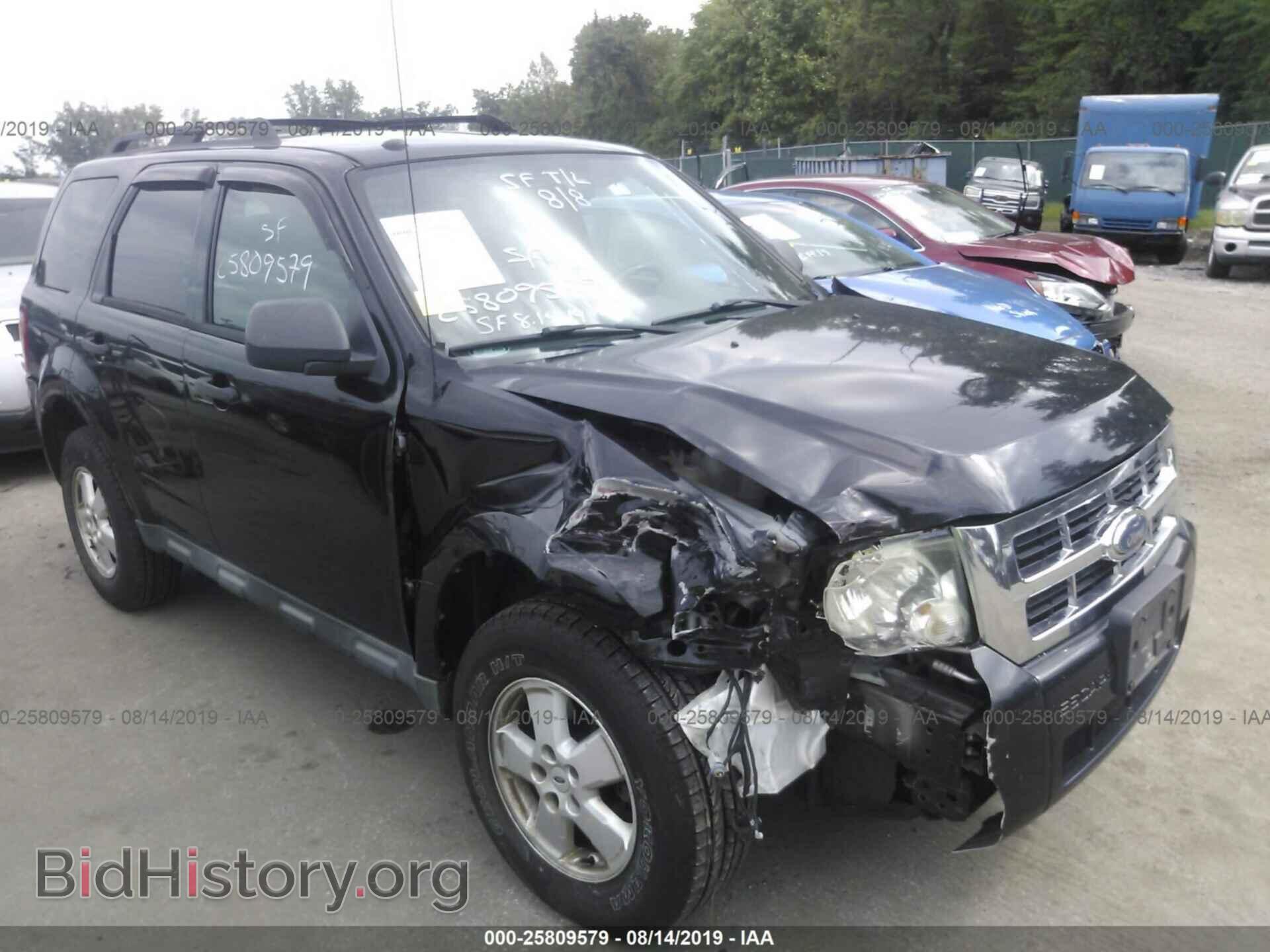 Photo 1FMCU03719KD08009 - FORD ESCAPE 2009